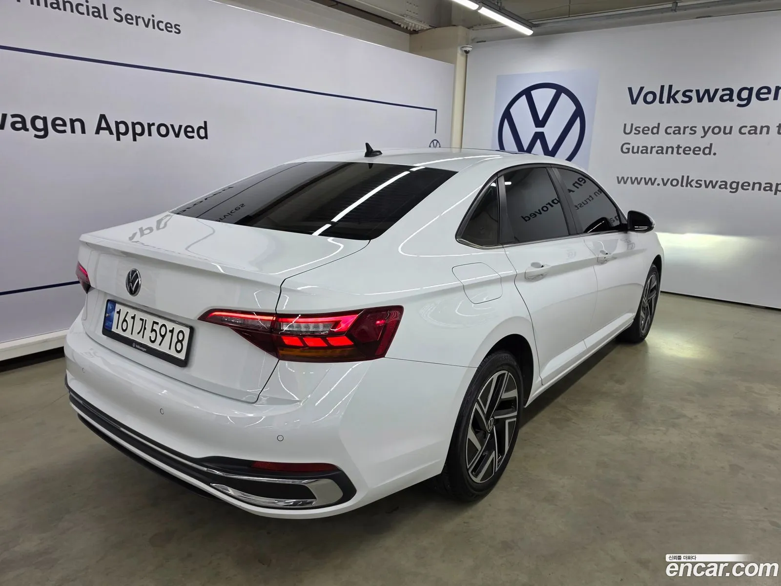 Volkswagen Jetta 7th Gen 2022 — 13