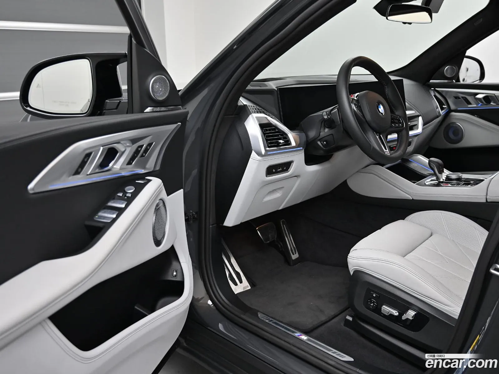 BMW XM 2025 — 17