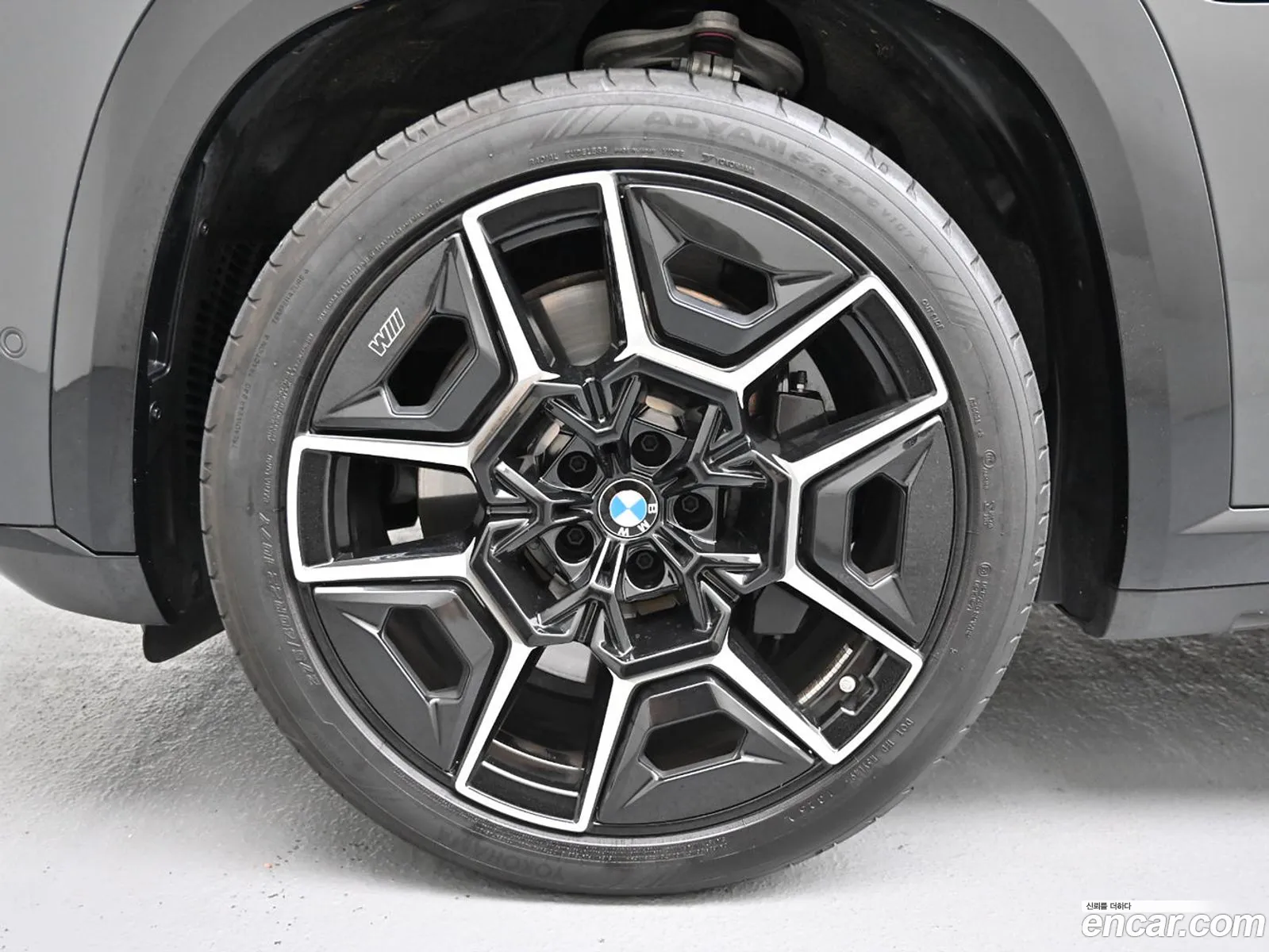 BMW XM 2025 — 7