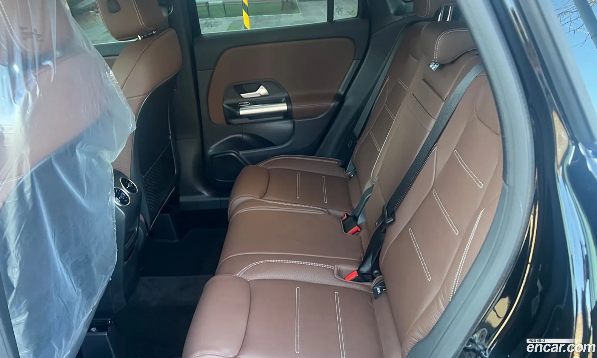 Mercedes-Benz GLA-Class H247 2023 — 5