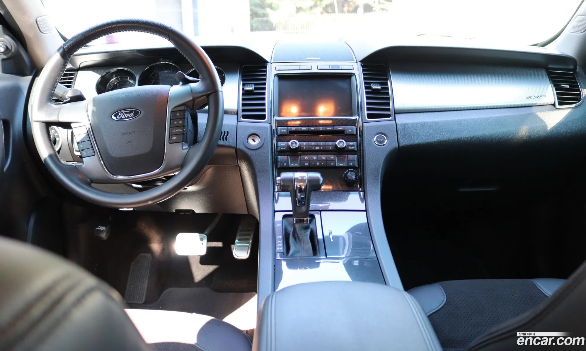Ford Taurus