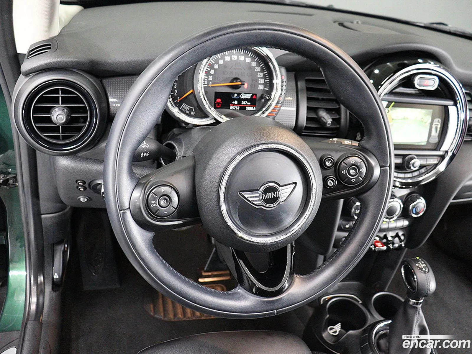Mini Cooper D 2017 — 10