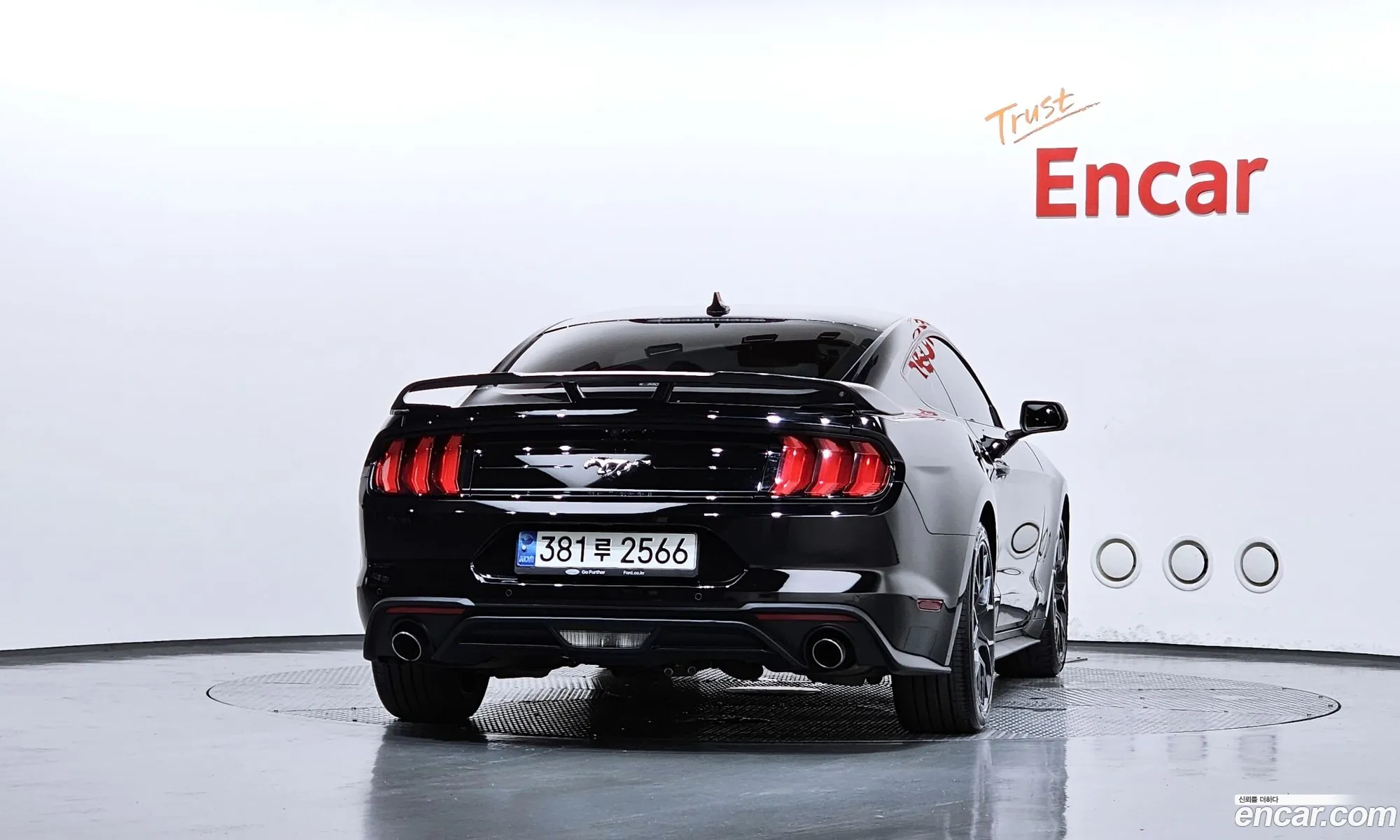 Ford Mustang 2022 1FA6P8TH6N5102120 — 2