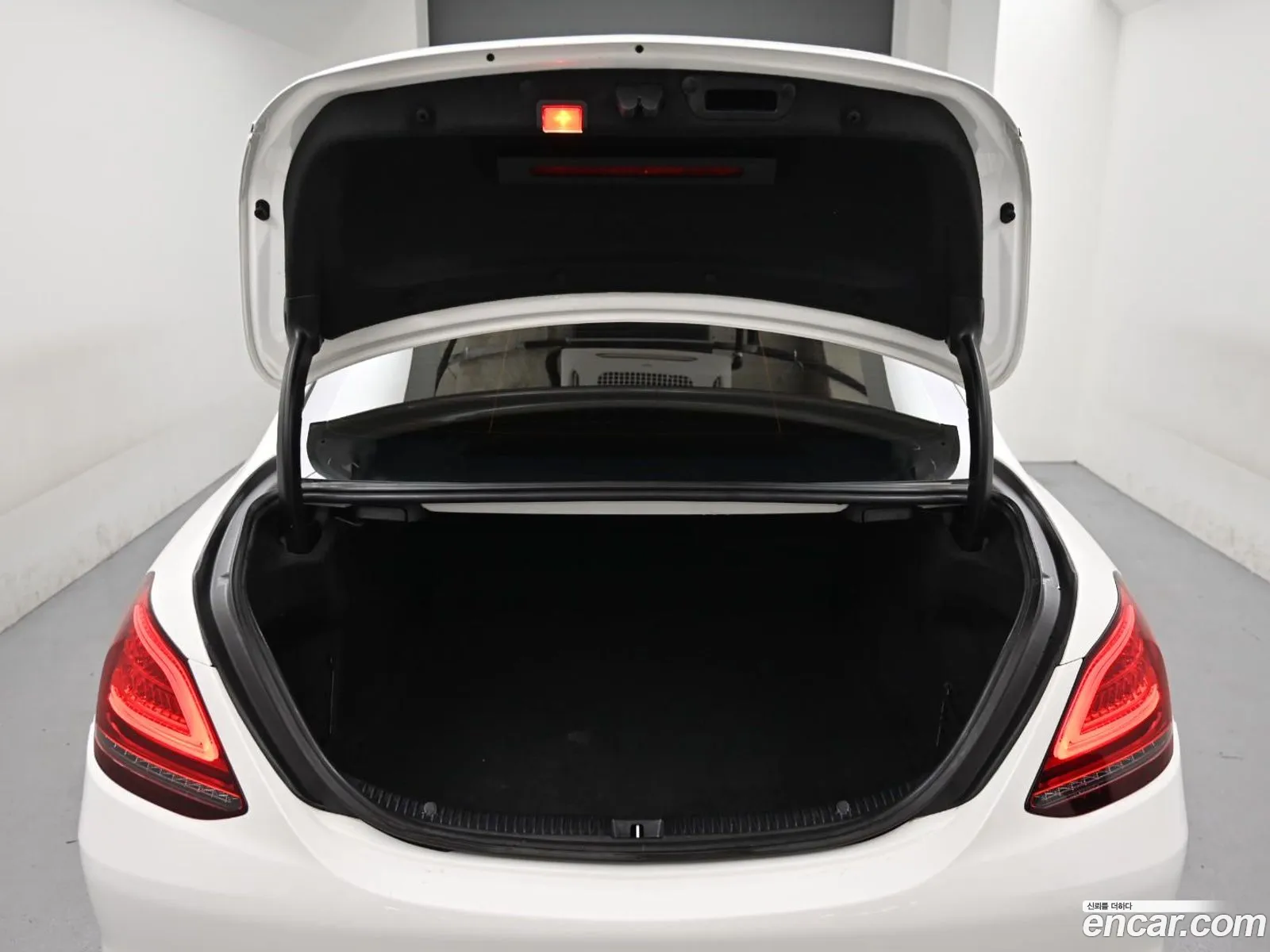Mercedes-Benz C-Class W205 2019 — 7