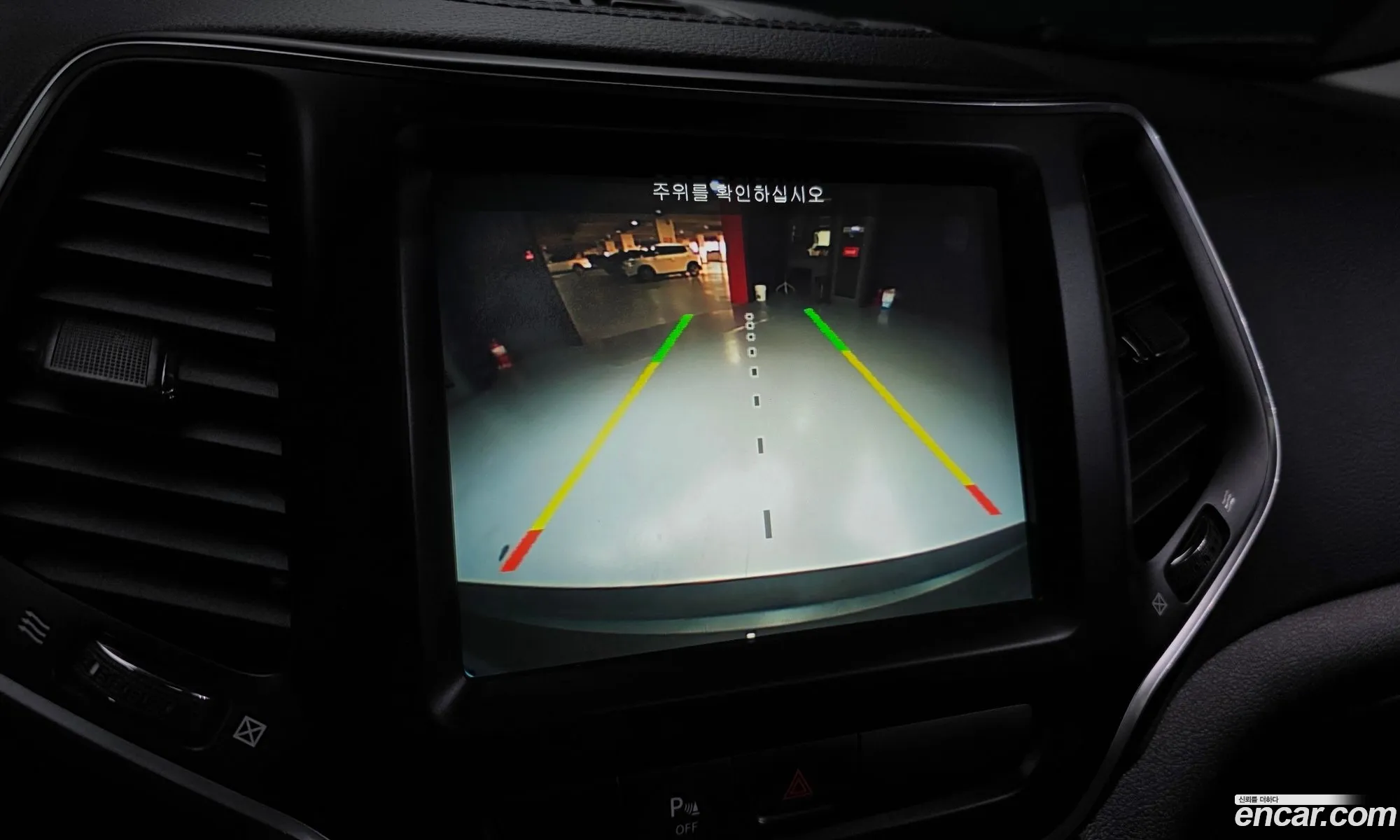 Jeep Cherokee 2019 1C4PJMCB4KD395540 — 4