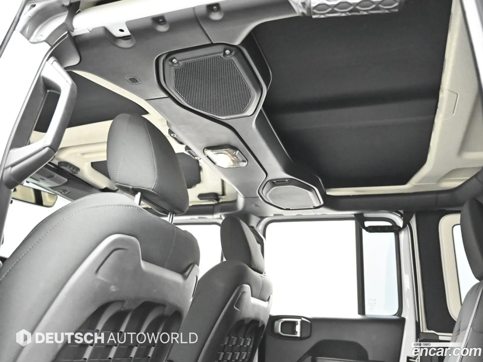 Jeep Wrangler 2018 — 18