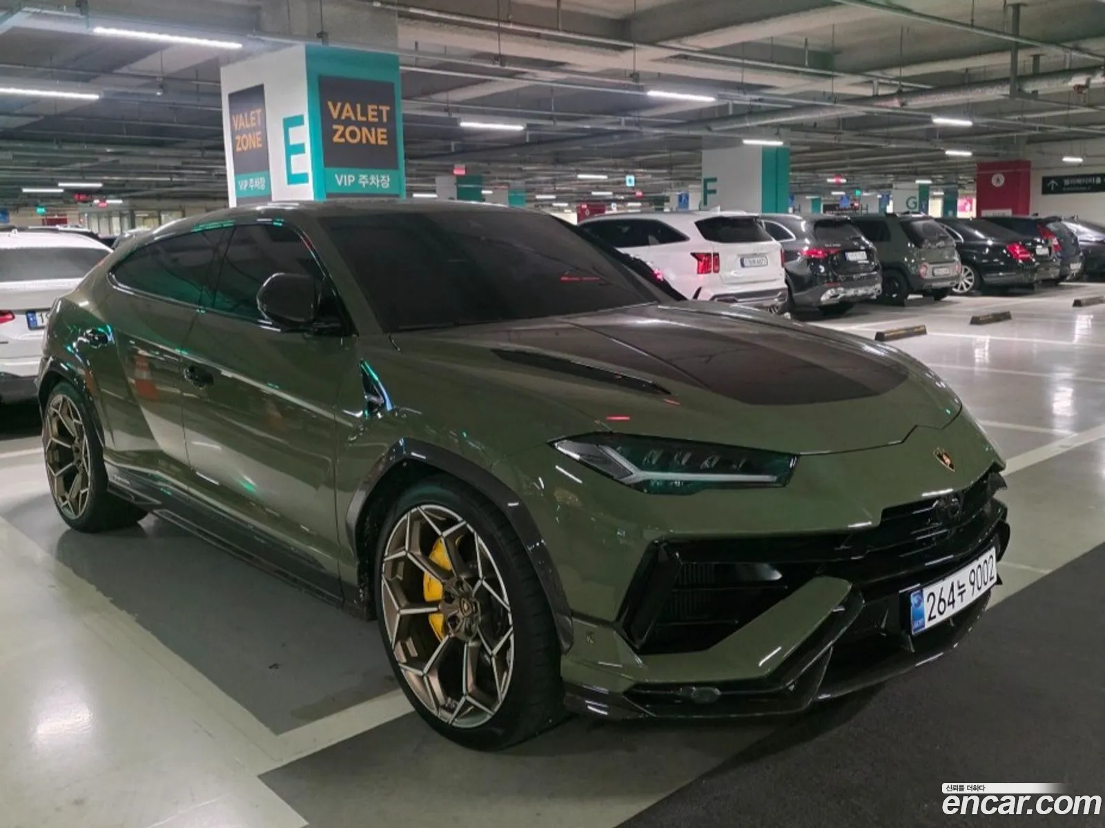 Lamborghini Urus 2024 — 12