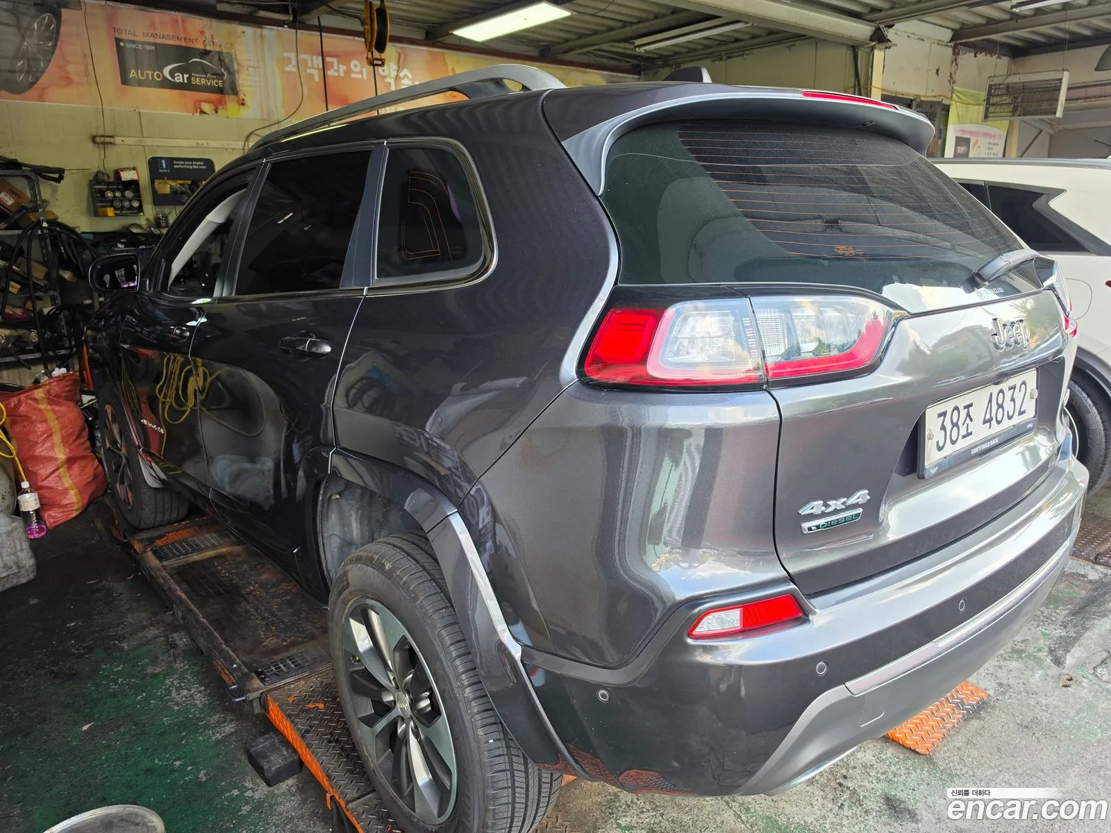 Jeep Cherokee 2019 — 6