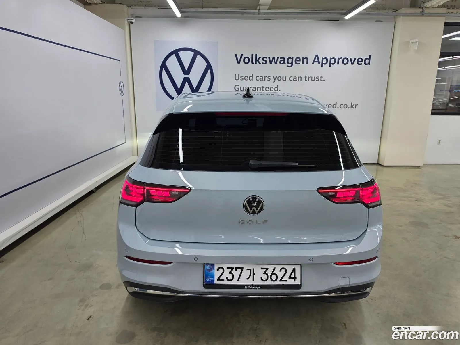 Volkswagen Golf 8th Gen 2025 — 16