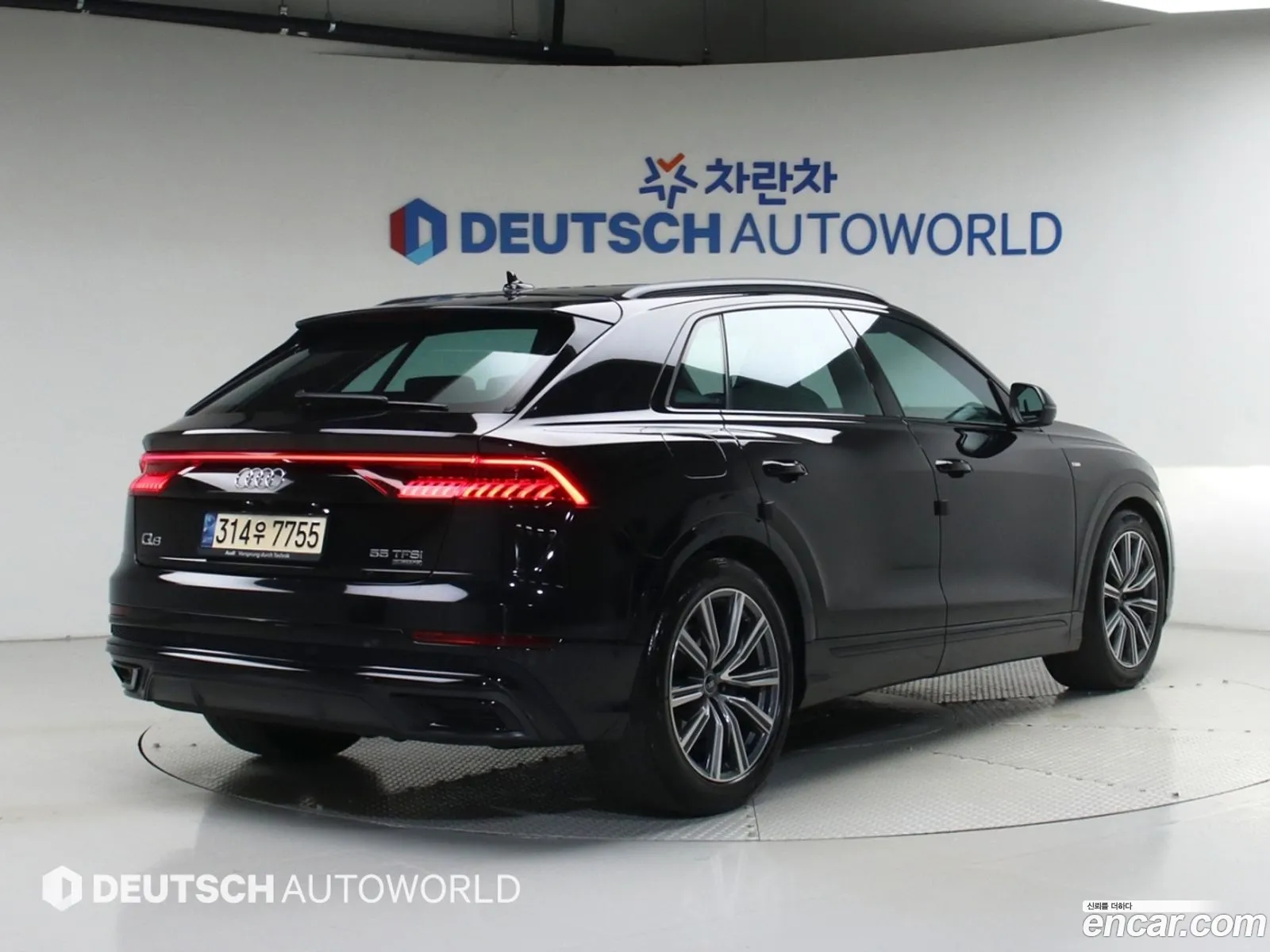 Audi Q8 2021 — 18
