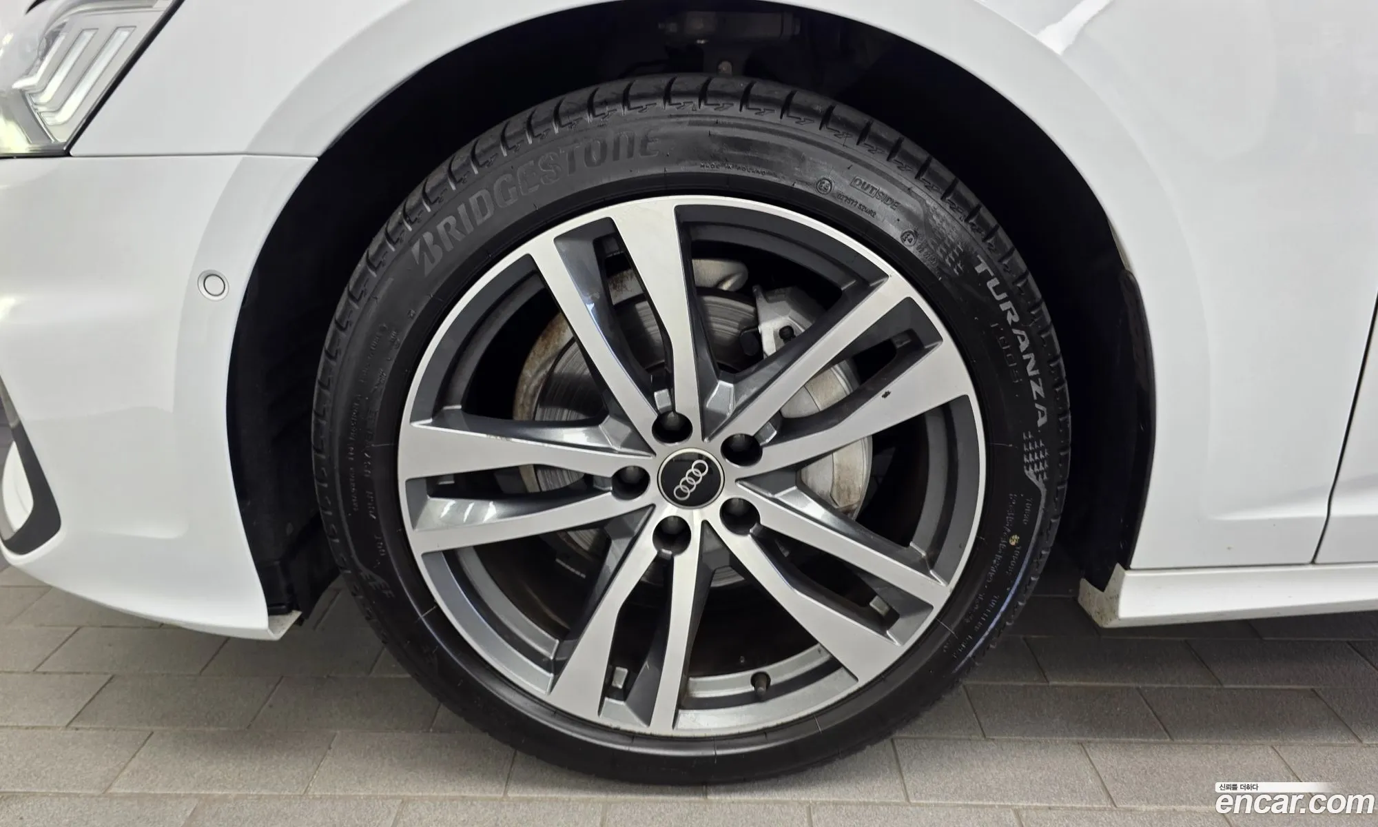 Audi A6 2023 WAUZZZF22PN021078 — 10