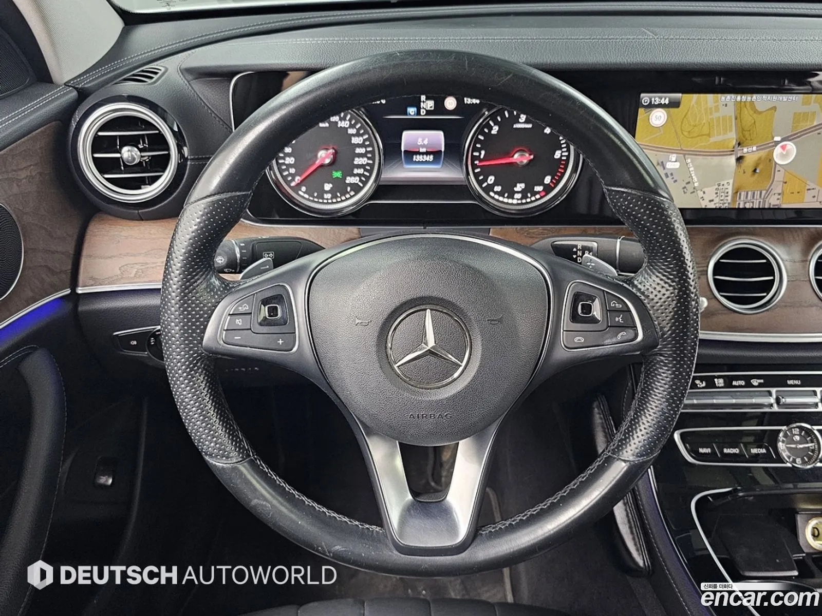 Mercedes-Benz E-Class W213 2016 — 16
