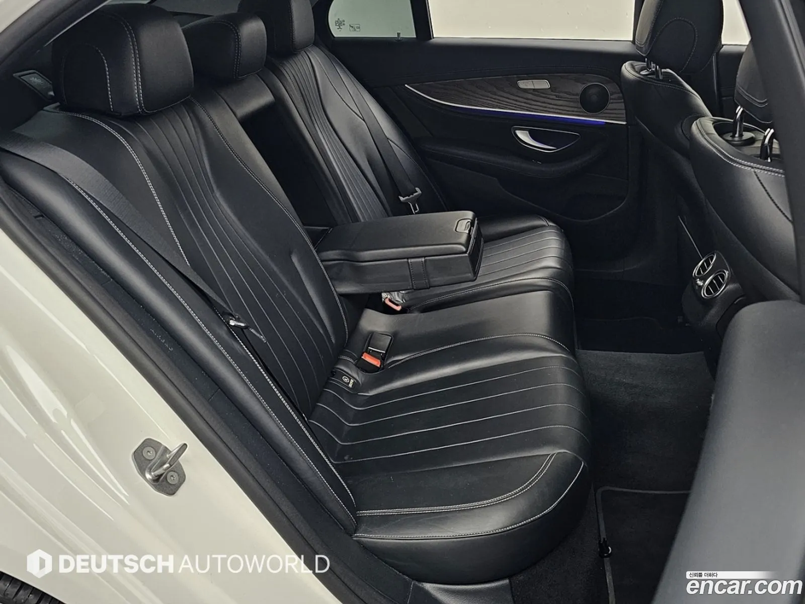 Mercedes-Benz E-Class W213 2016 — 13