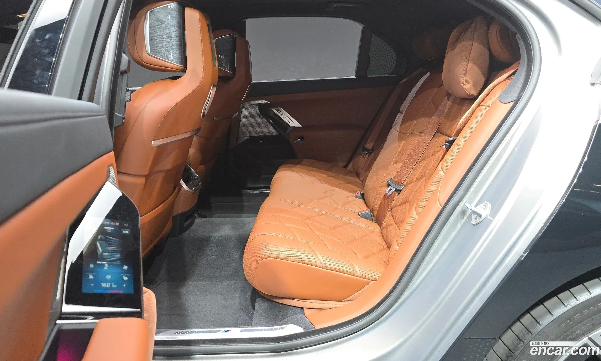 BMW 7 Series 2025 WBA31EH02TCV99074 — 28