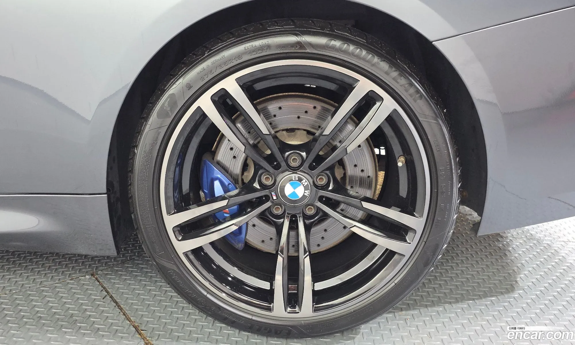 BMW M4 2017 WBS4Y9101JAC52053 — 13
