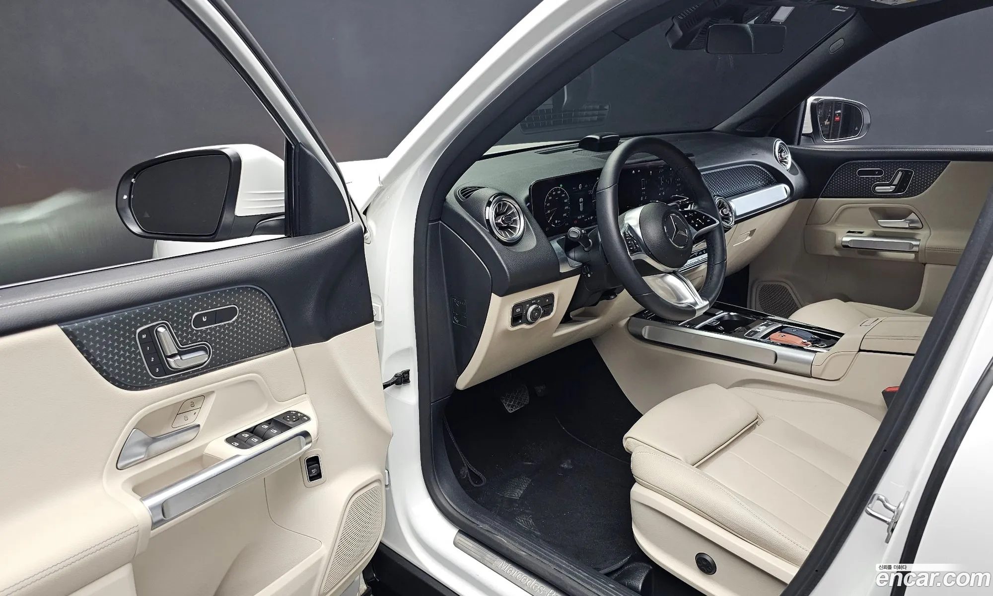 Mercedes-Benz GLB-Class X247 2024 — 13