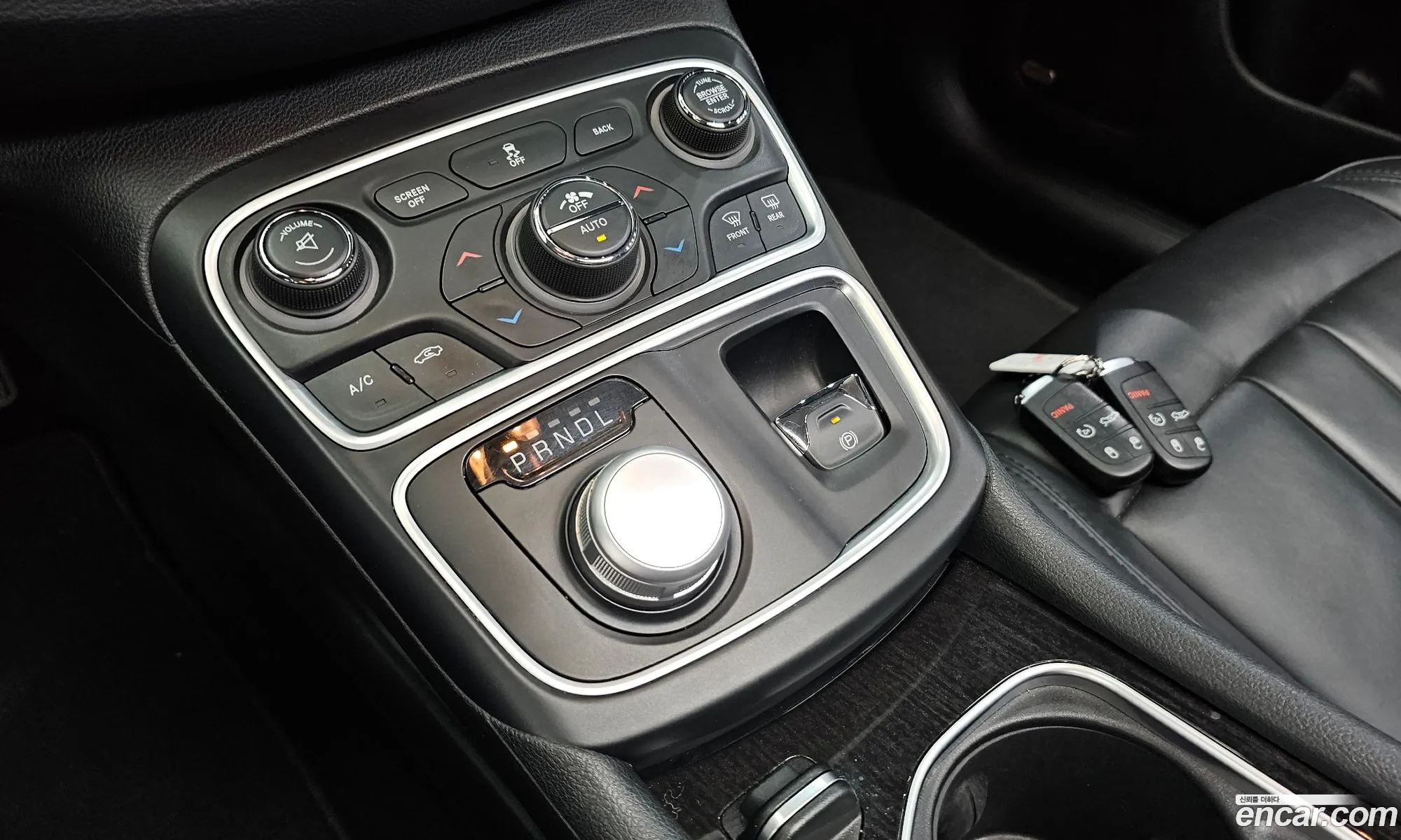 Chrysler 200 2015 1C3CCCCBXFN640588 — 11