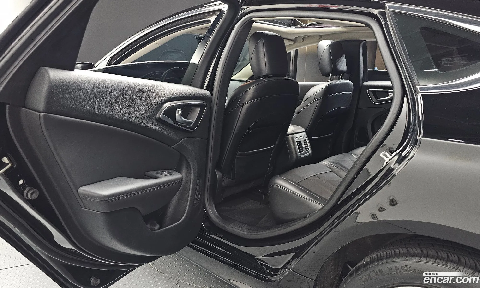 Chrysler 200 2015 1C3CCCCBXFN640588 — 13