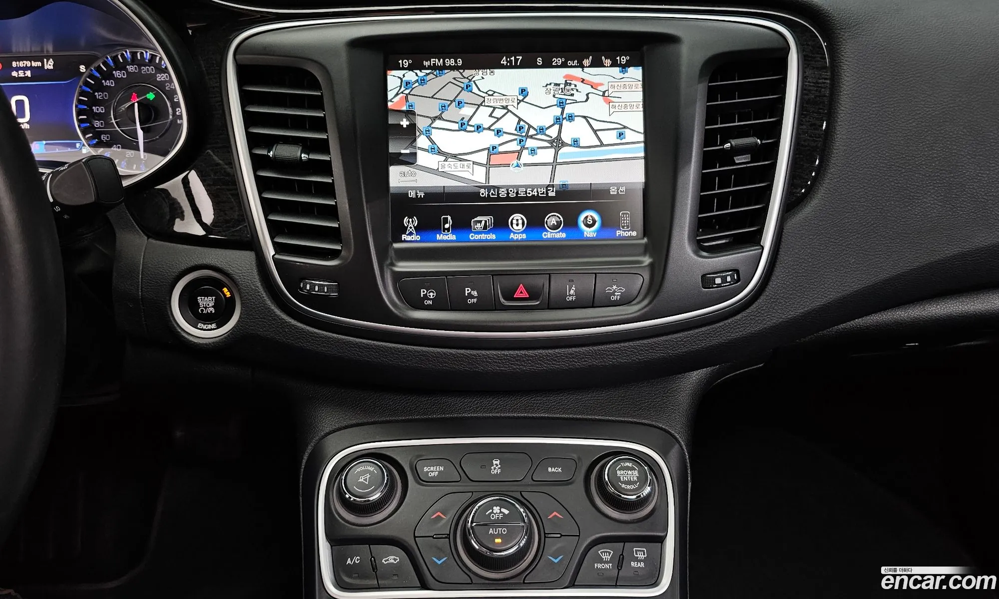 Chrysler 200 2015 1C3CCCCBXFN640588 — 16