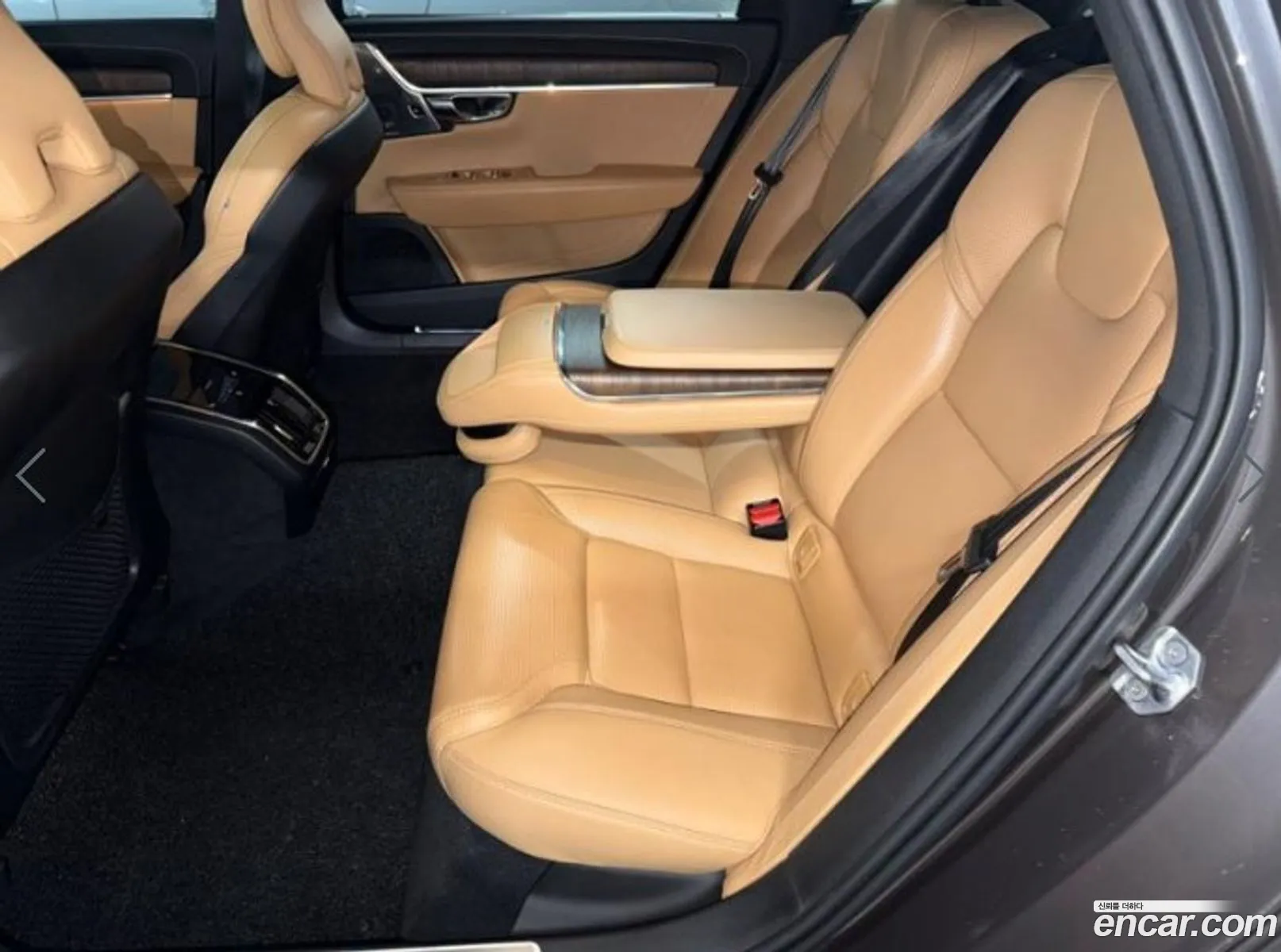 Volvo S90 2021 — 16