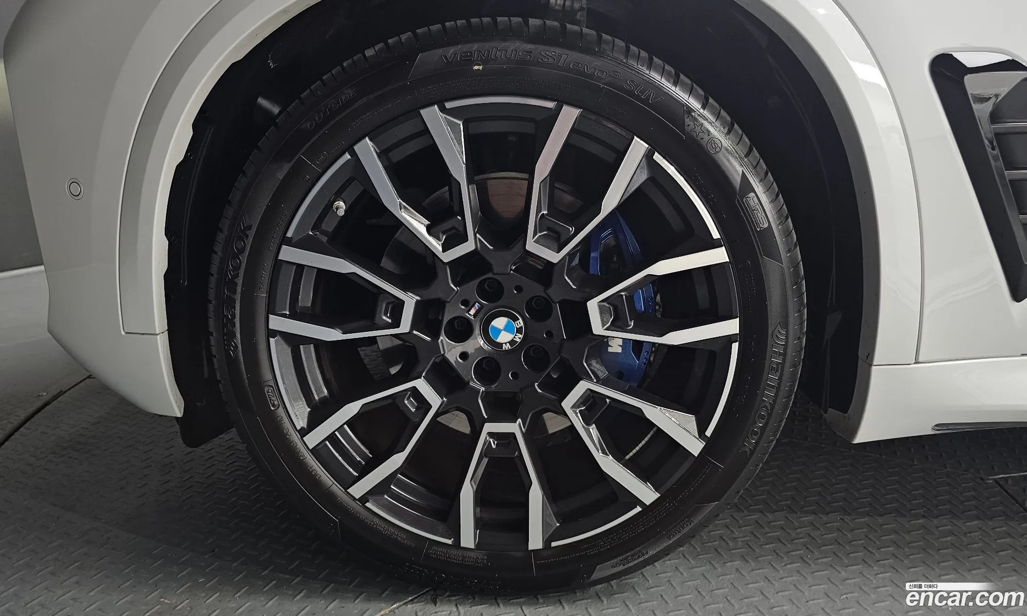 BMW X5 2025 WBA11EV02S9129389 — 16