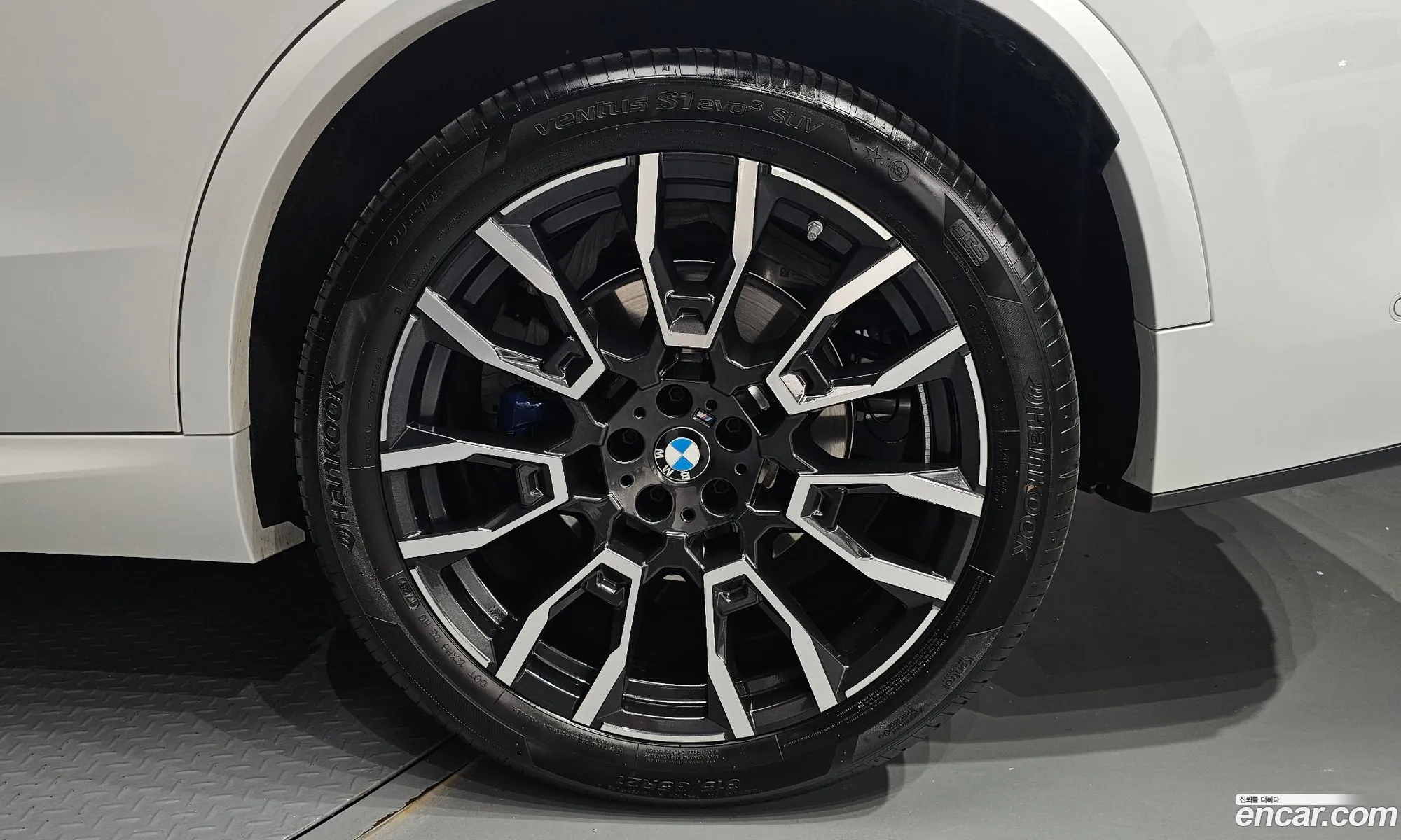 BMW X5 2025 WBA11EV02S9129389 — 33