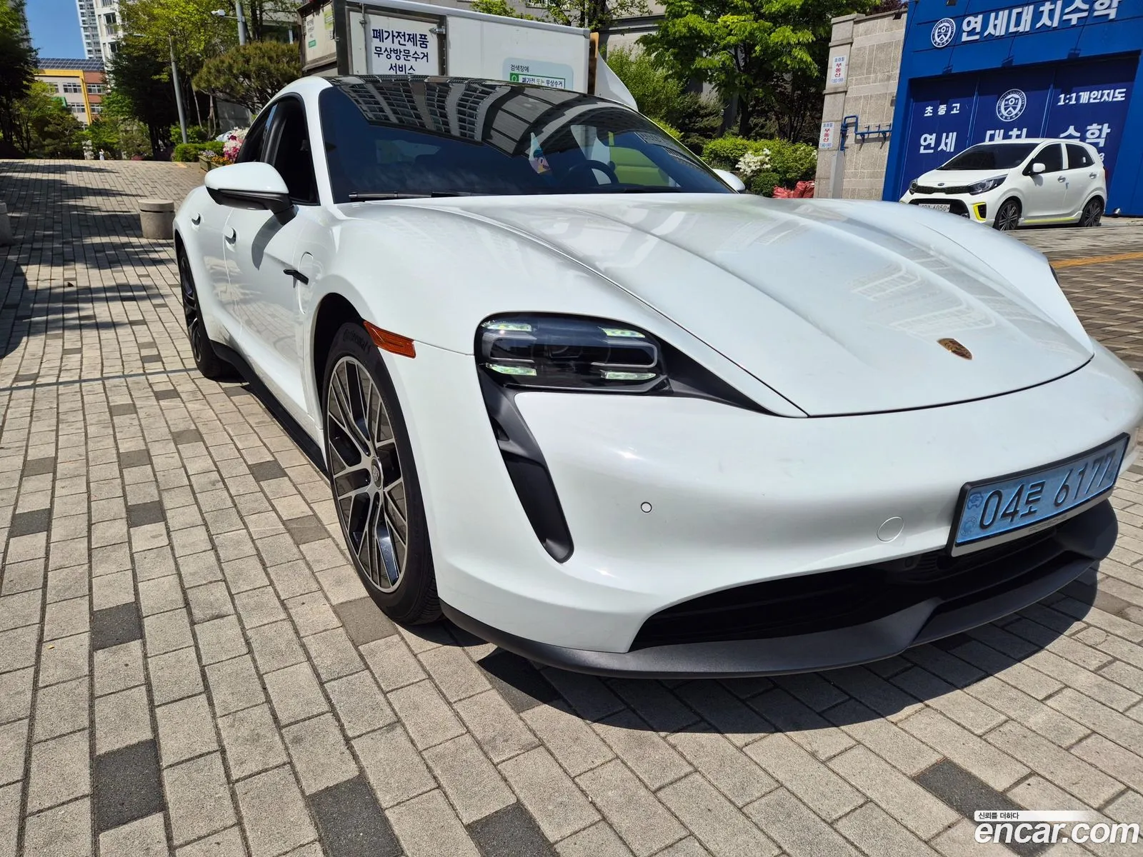 Porsche Taycan 2021 — 20