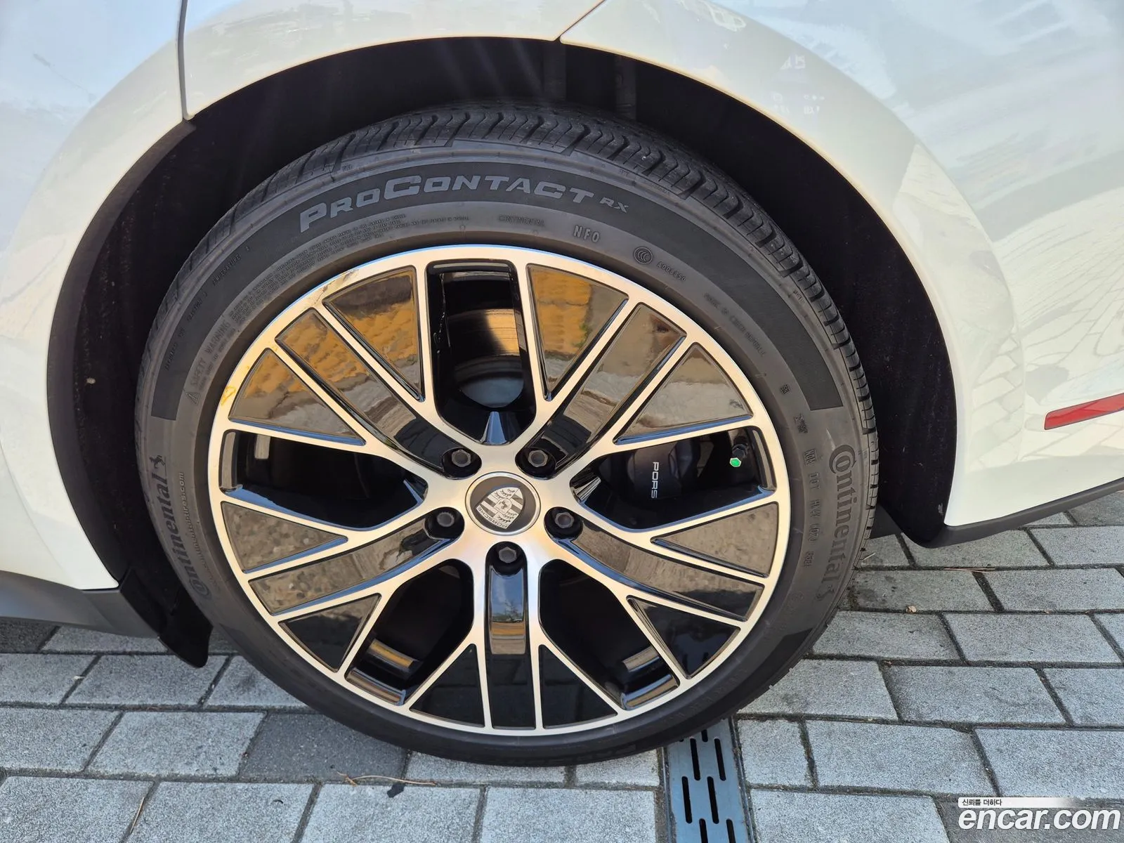 Porsche Taycan 2021 — 10