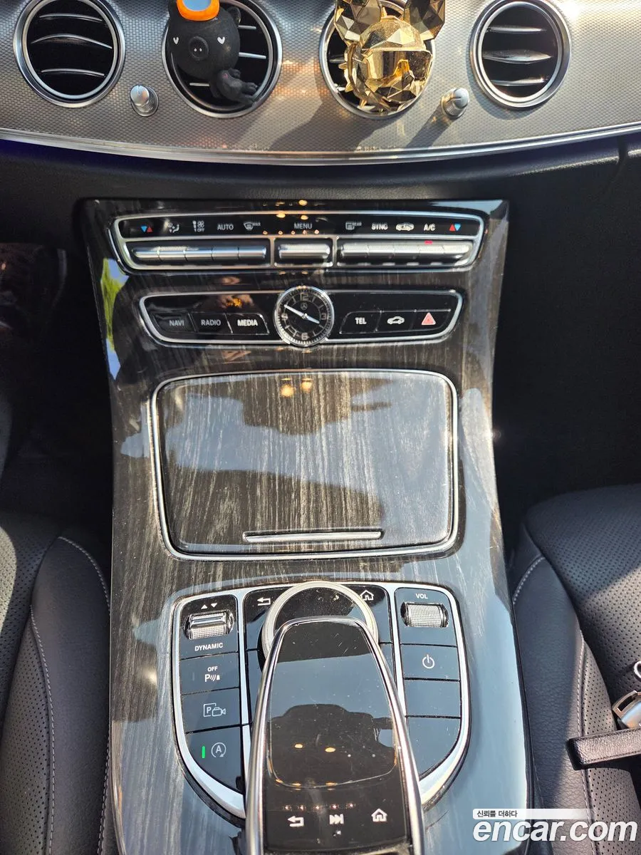 Mercedes-Benz E-Class W213 2020 — 14