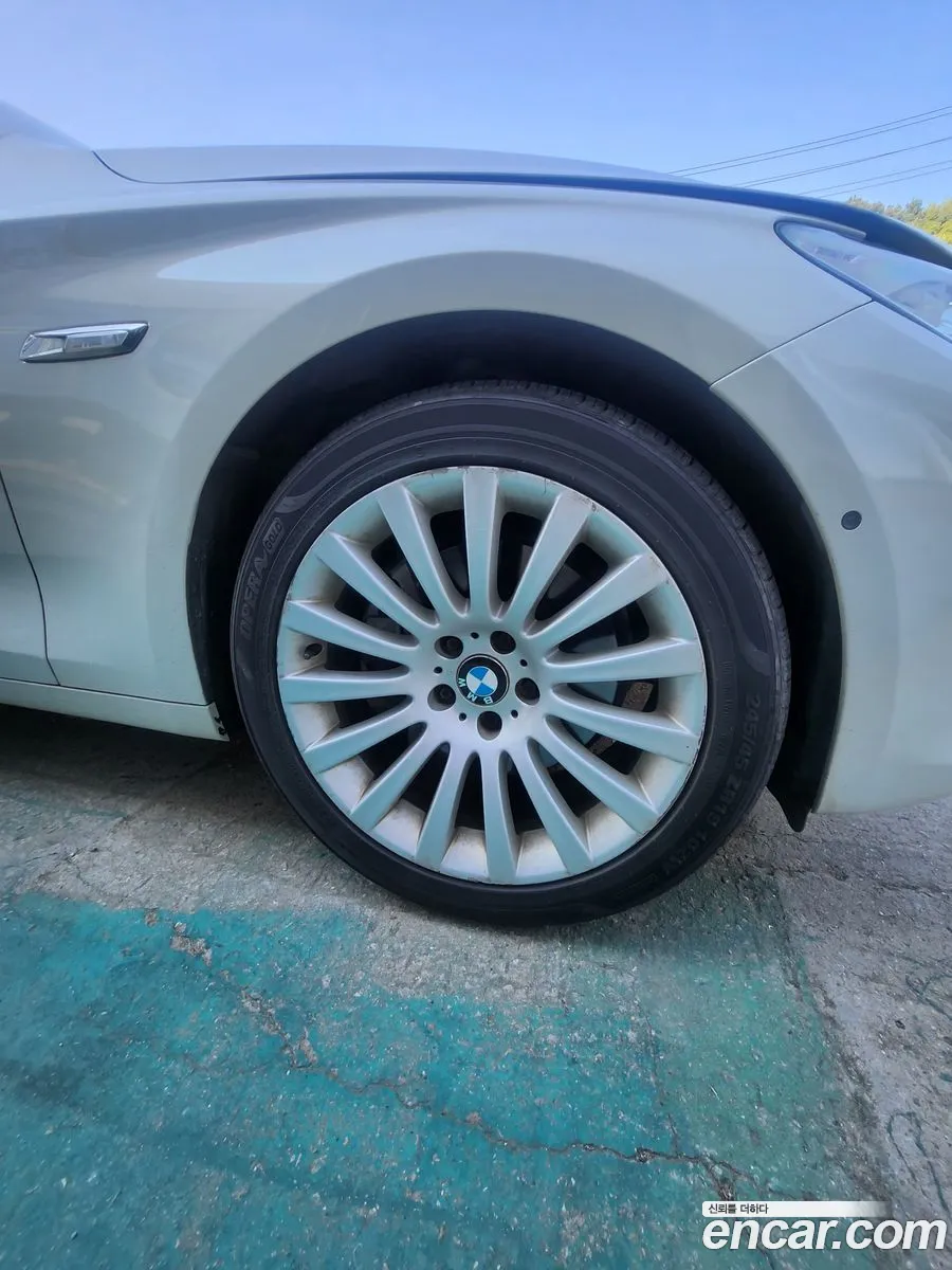 BMW 5 Series GT 2013 — 2