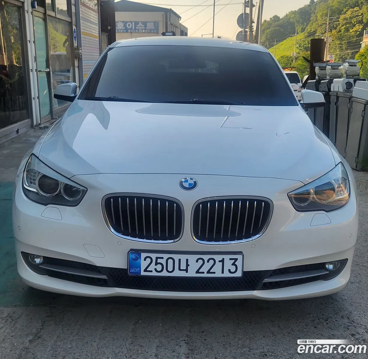 BMW 5 Series GT 2013 — 12