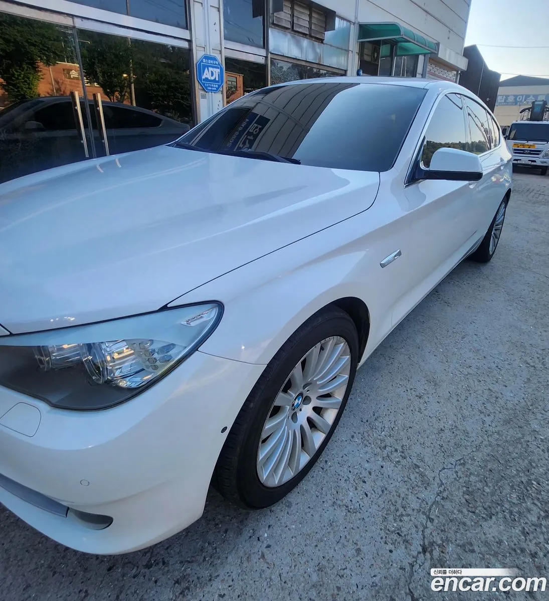 BMW 5 Series GT 2013 — 10