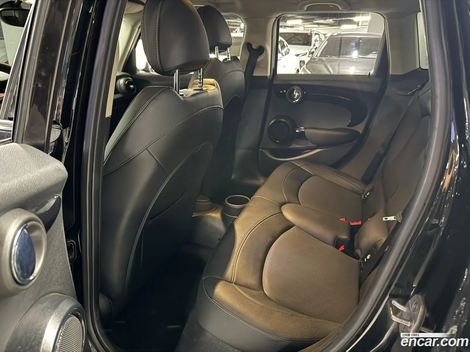 Mini Cooper 2021 — 17