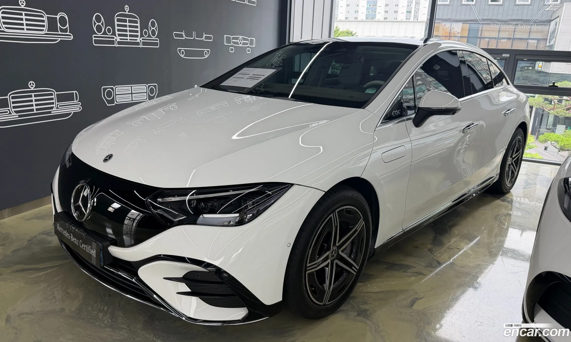 Mercedes-Benz EQE V295 2024 — 10