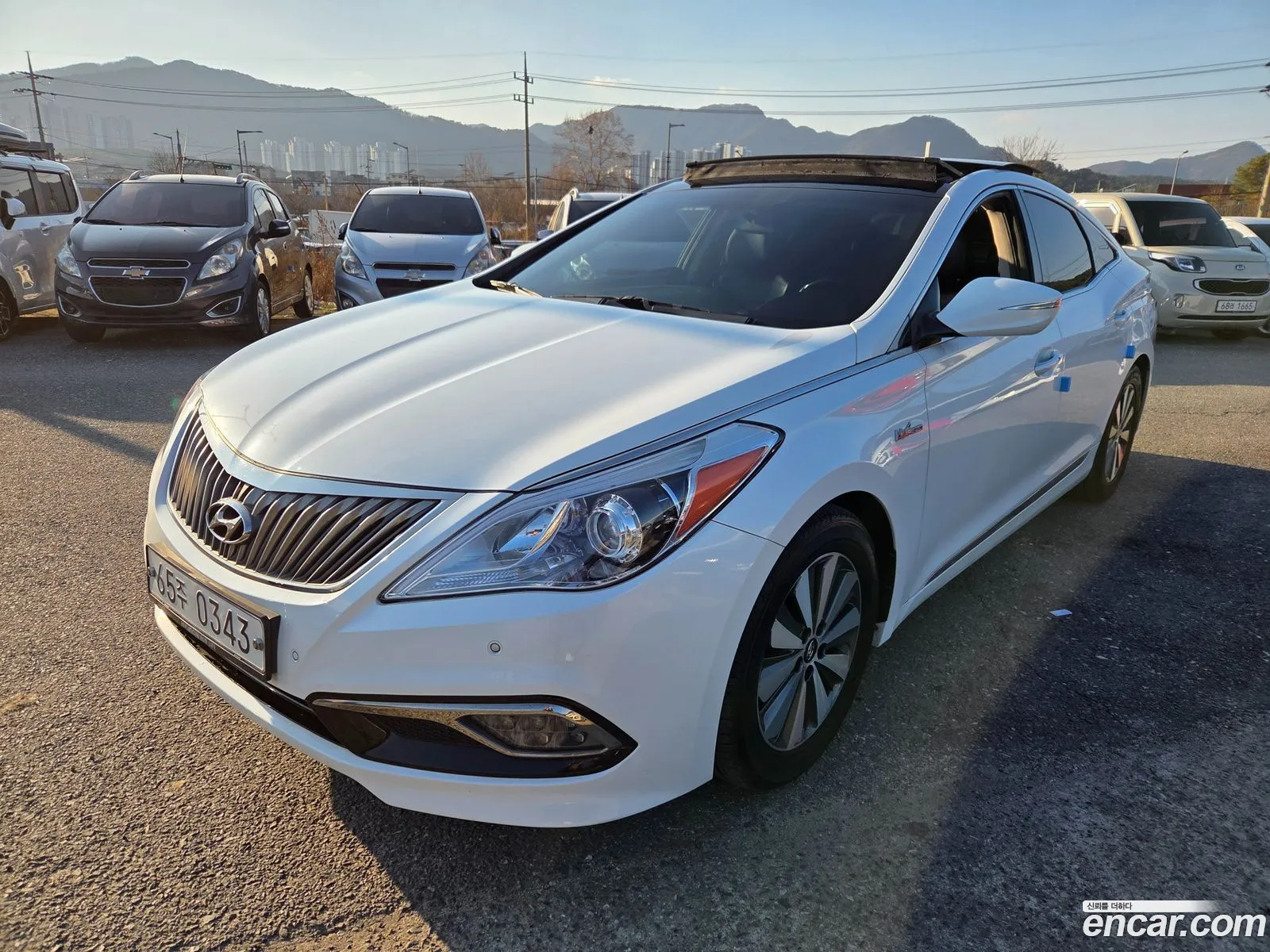 Hyundai Grandeur HG Hybrid 2015 — 3