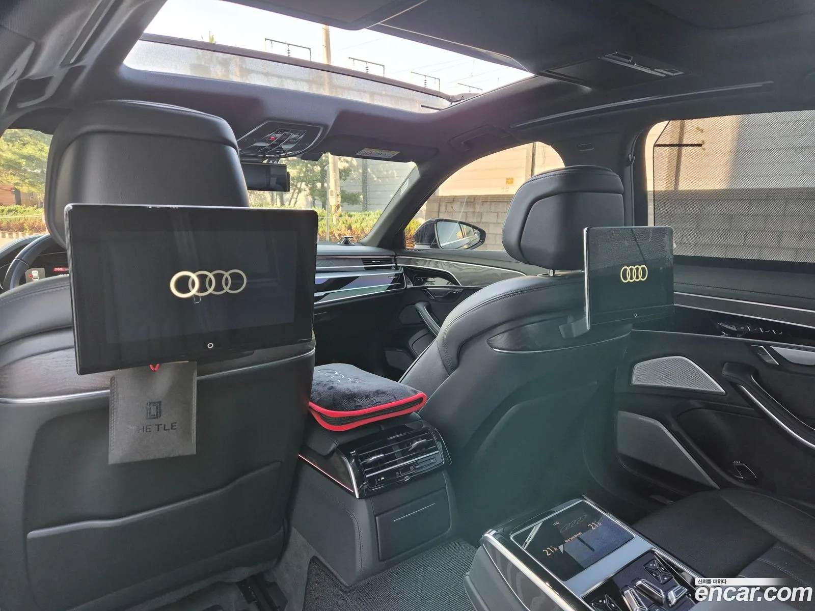 Audi A8 2023 — 4