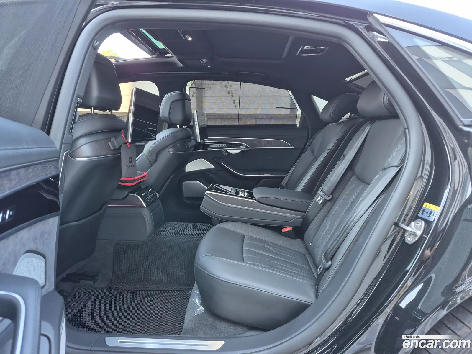 Audi A8 2023 — 20