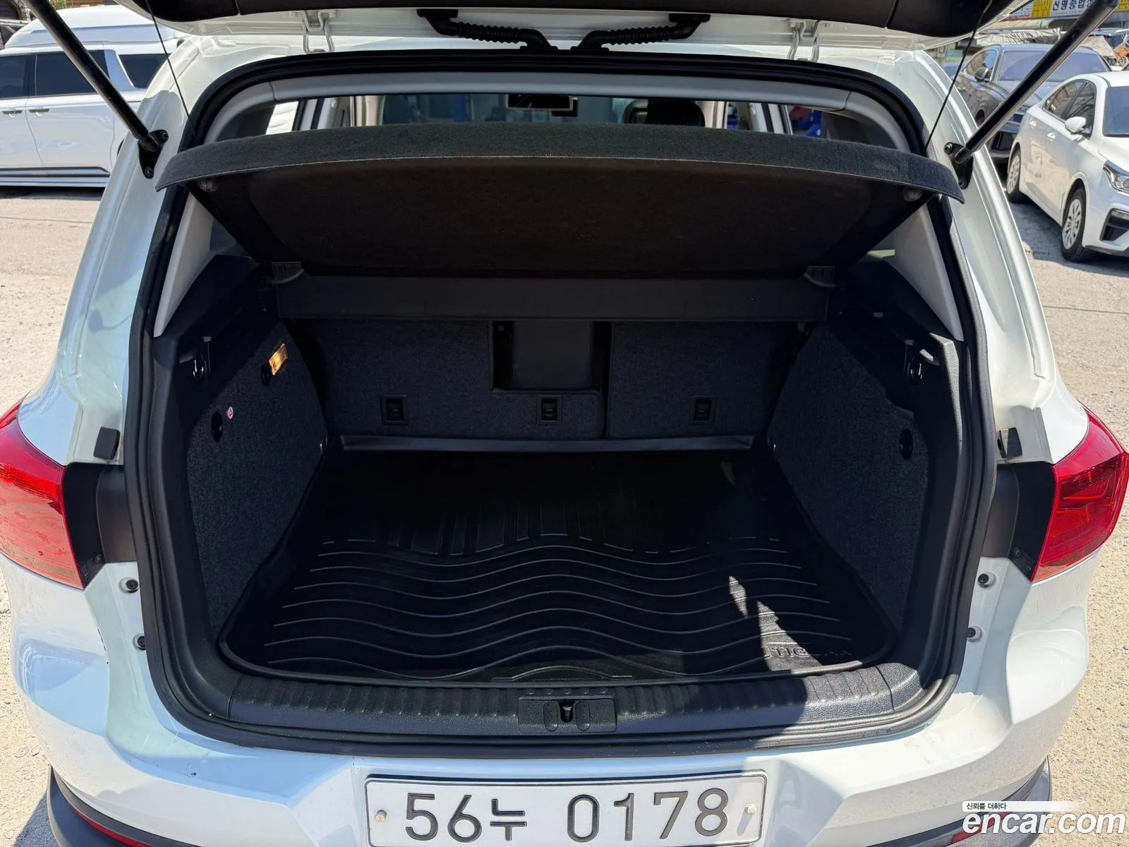 Volkswagen Tiguan 2015 — 14