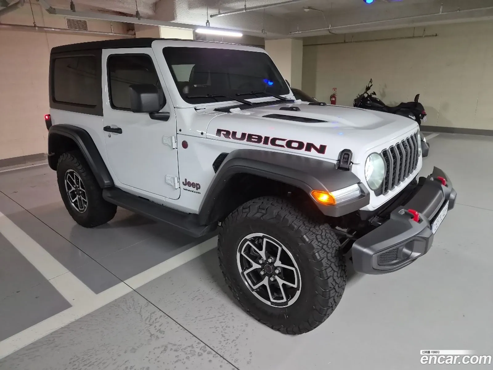 Jeep Wrangler 2025 — 17