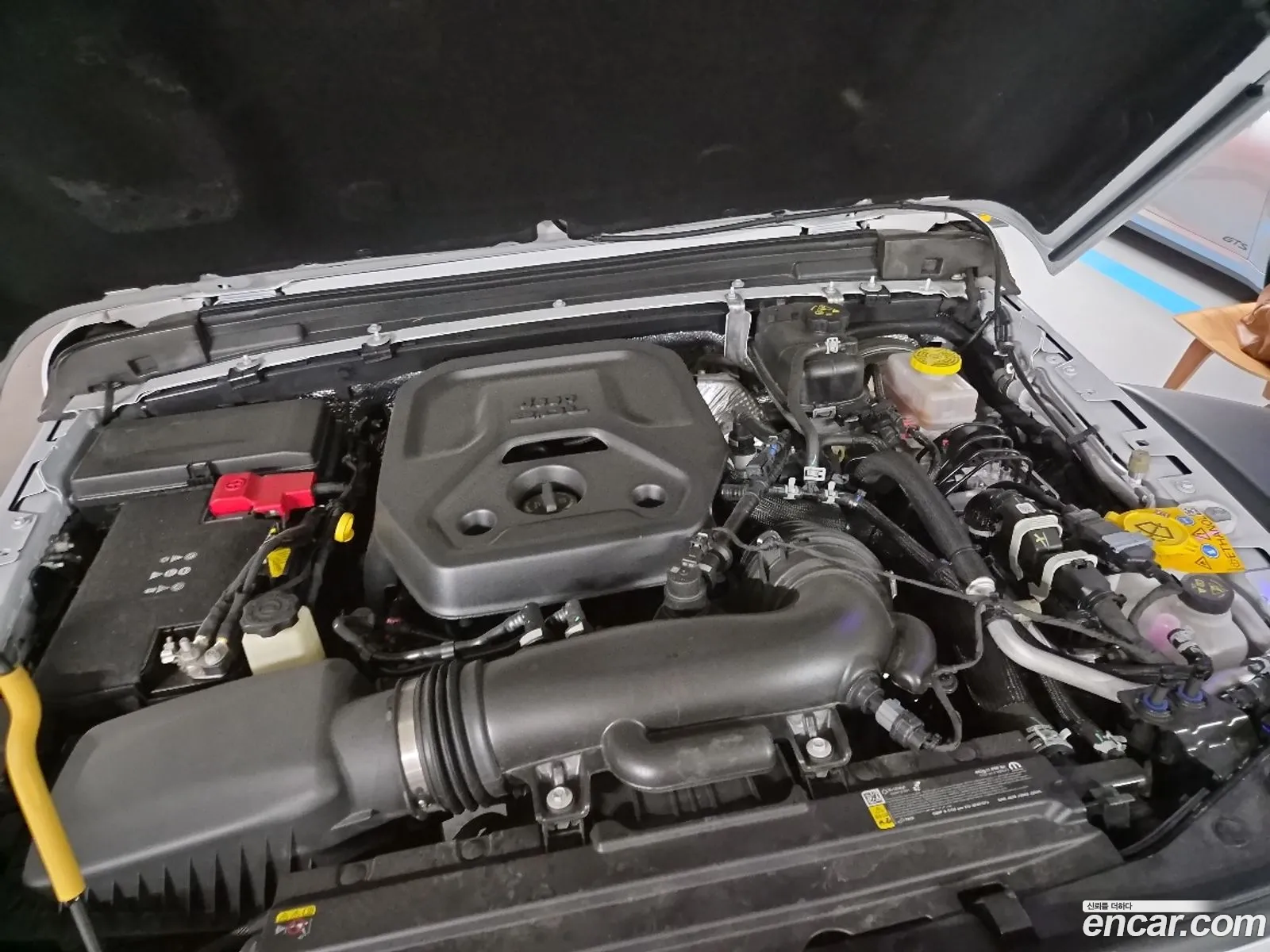 Jeep Wrangler 2025 — 14