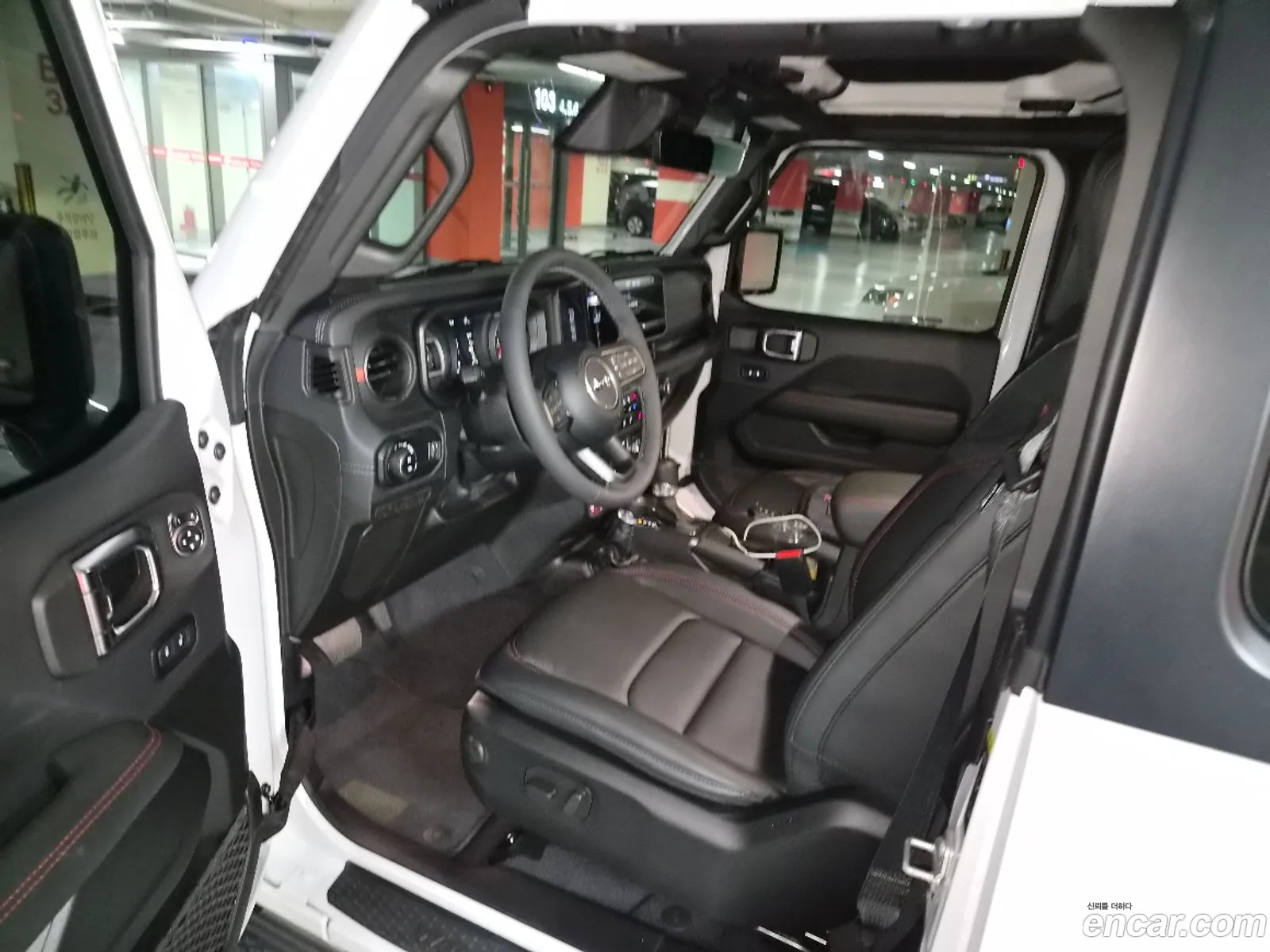 Jeep Wrangler 2025 — 6