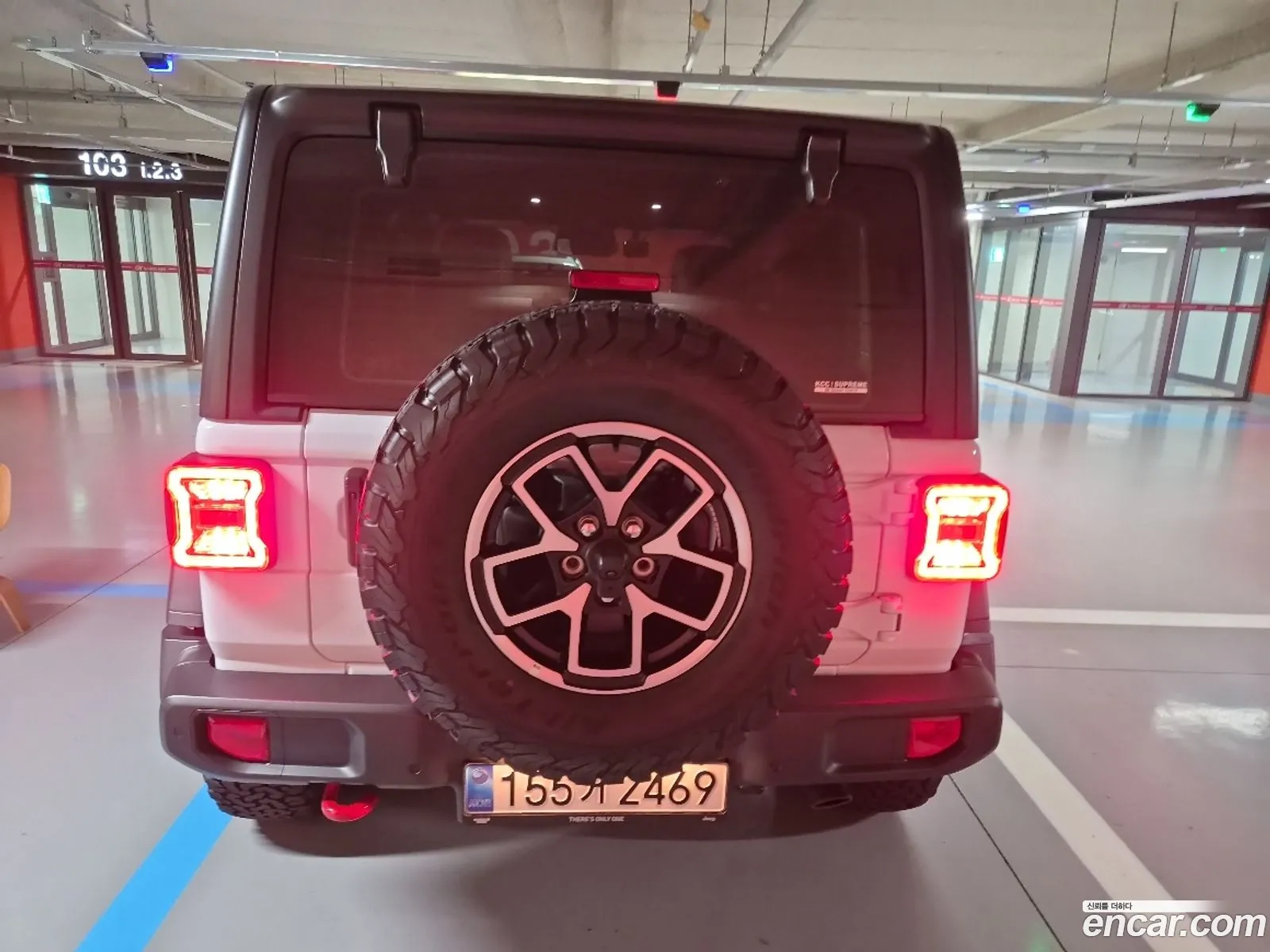 Jeep Wrangler 2025 — 10