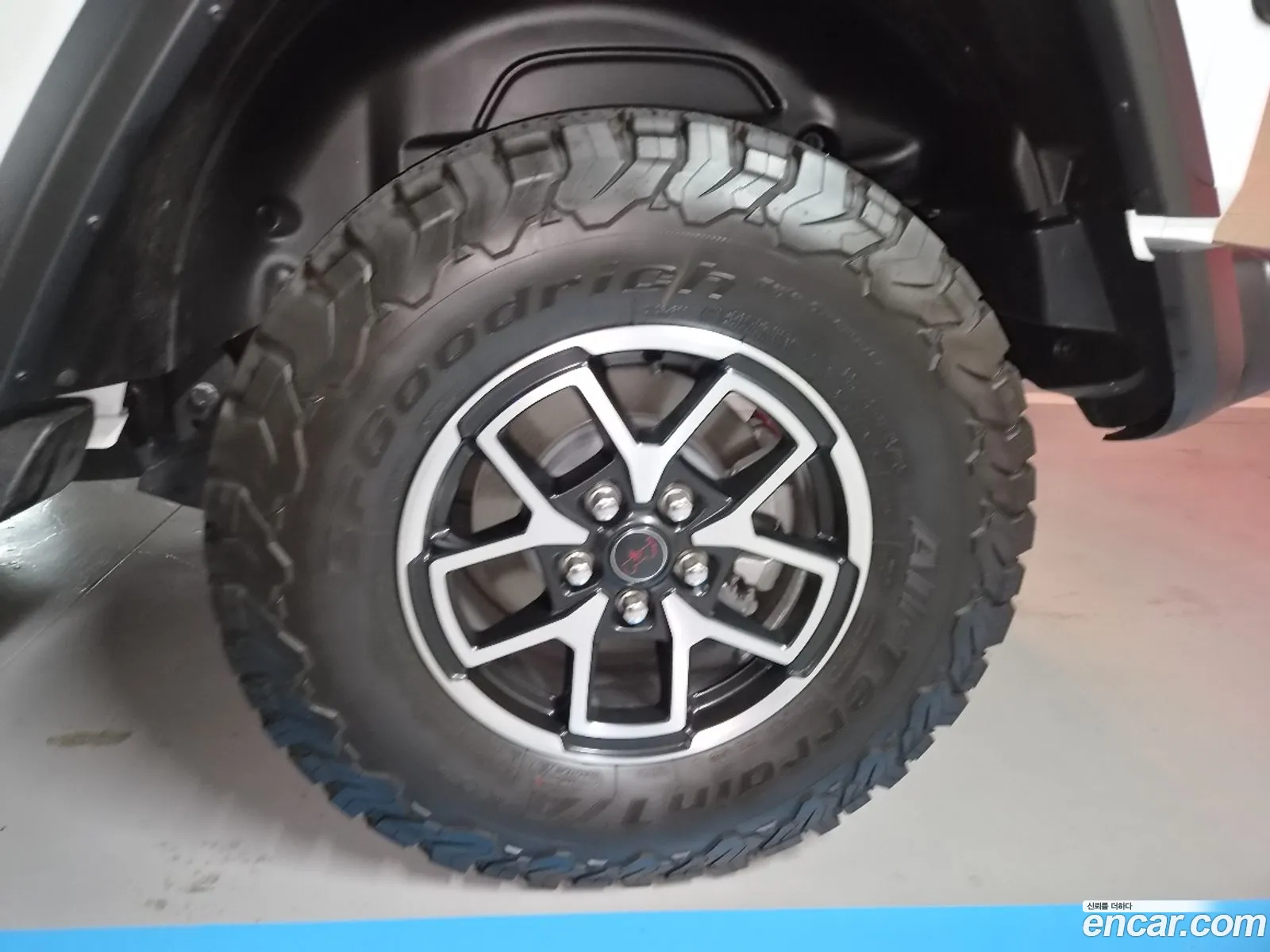 Jeep Wrangler 2025 — 18