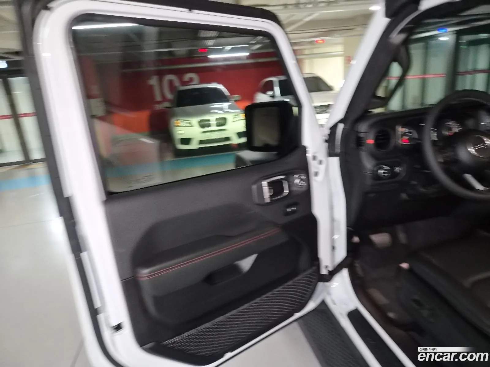 Jeep Wrangler 2025 — 2