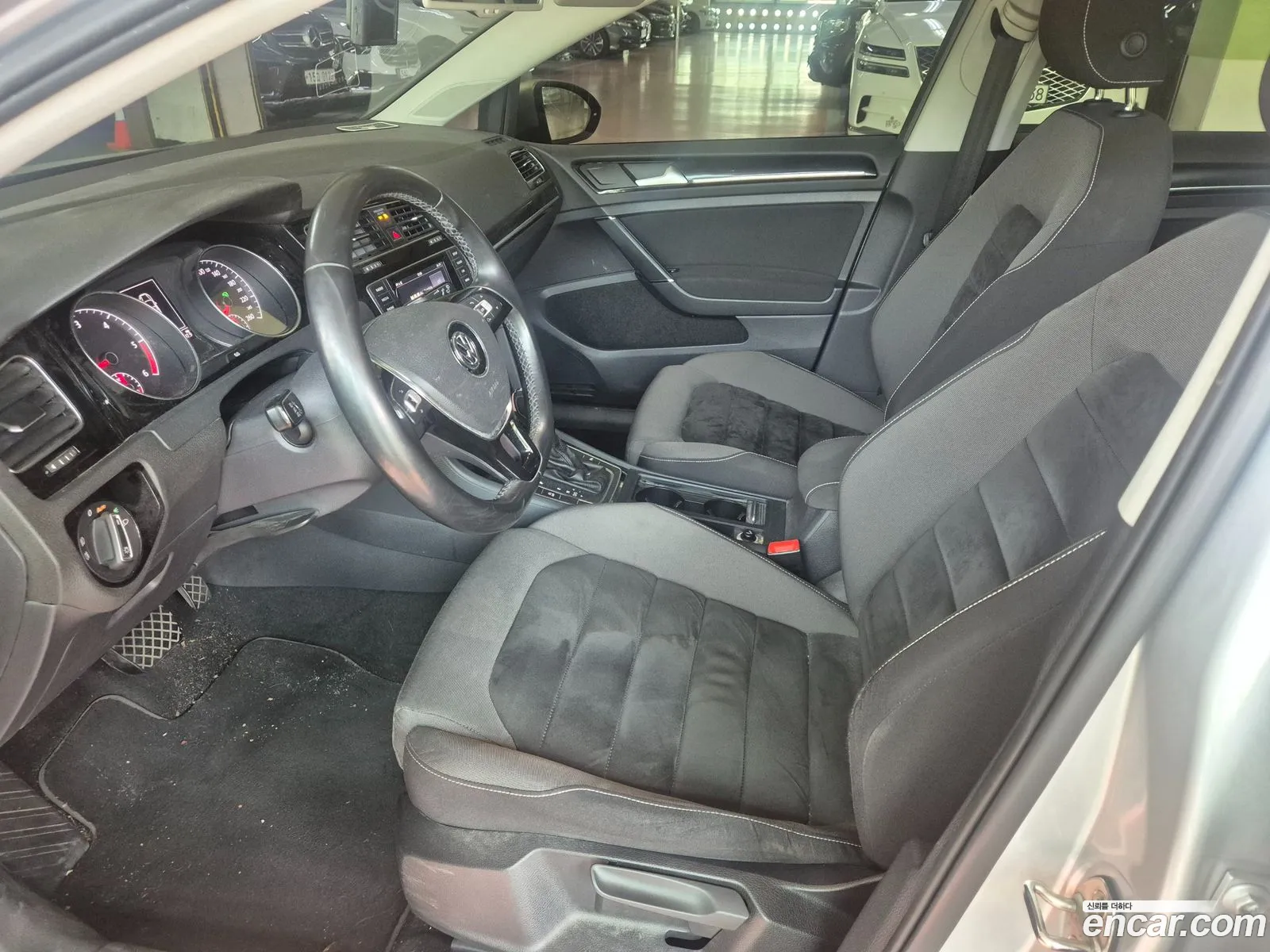 Volkswagen Golf 7th Gen 2013 — 17