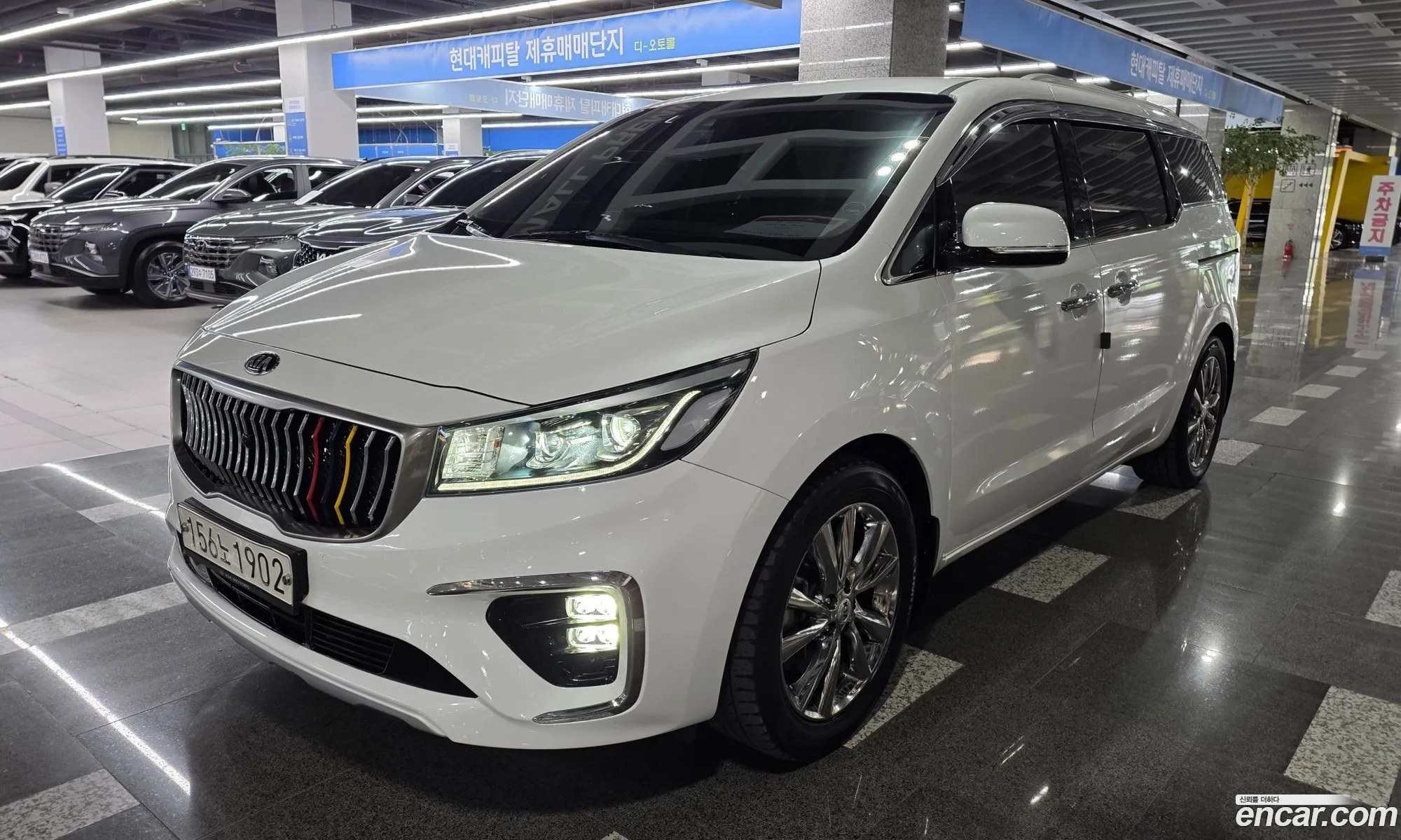 Kia Carnival 2020 — 4