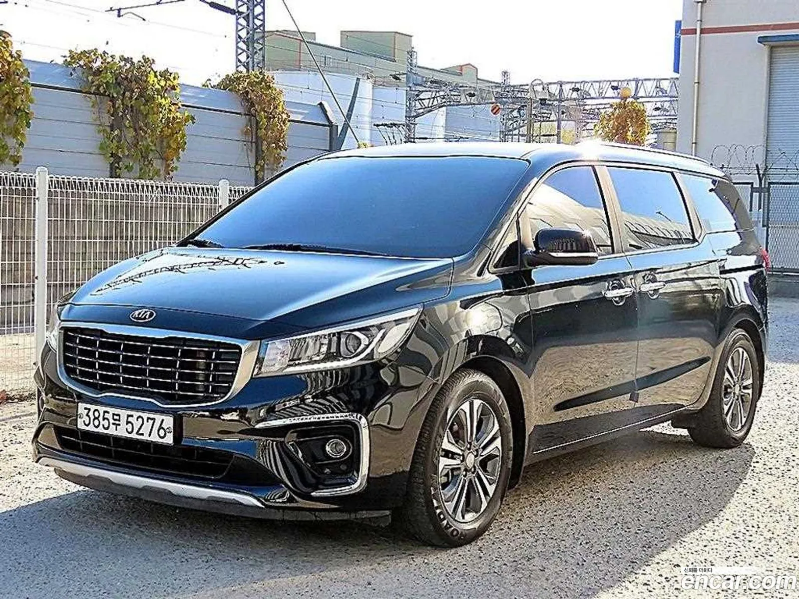Kia Carnival 2019 — 18
