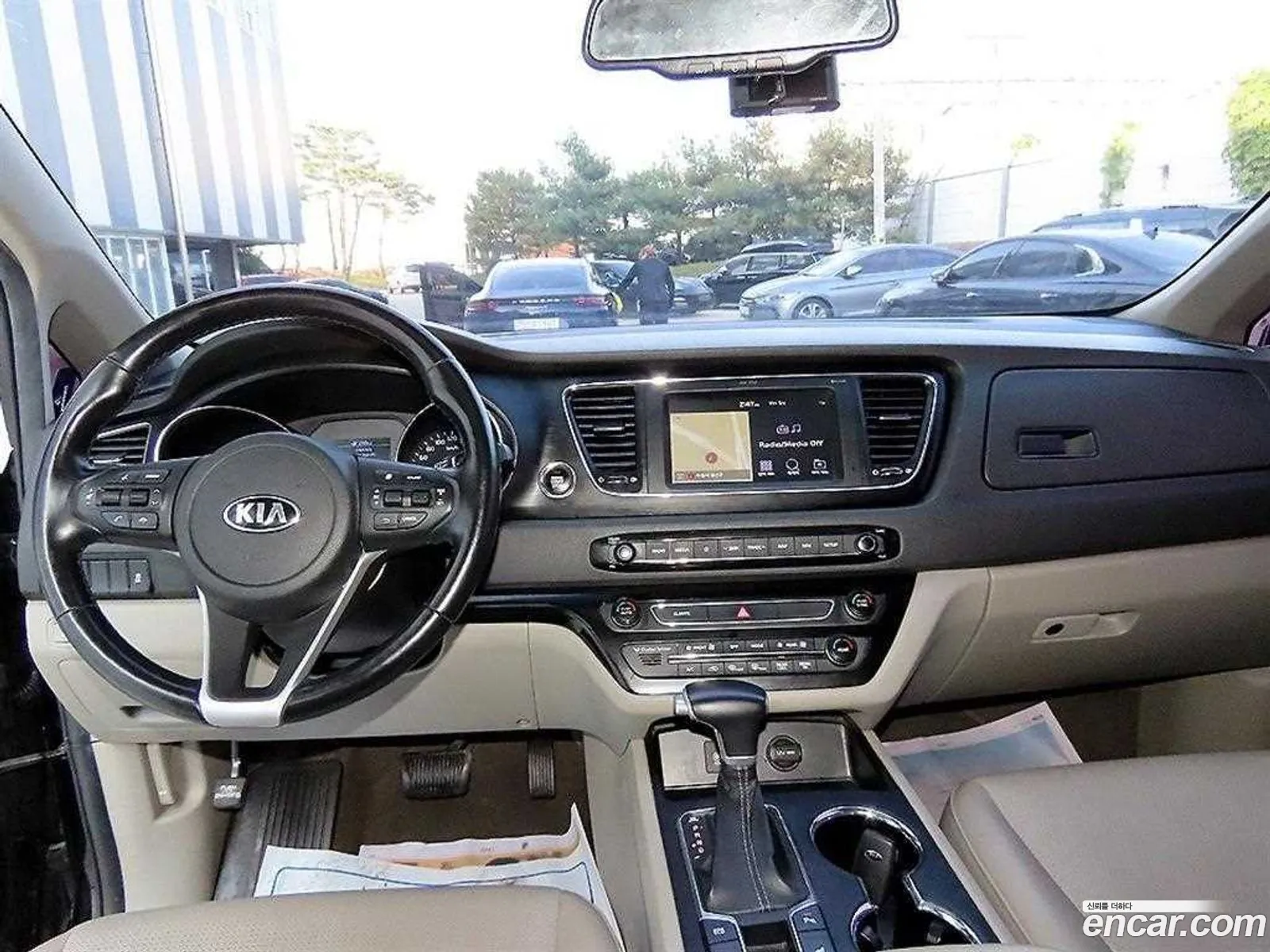 Kia Carnival 2019 — 13