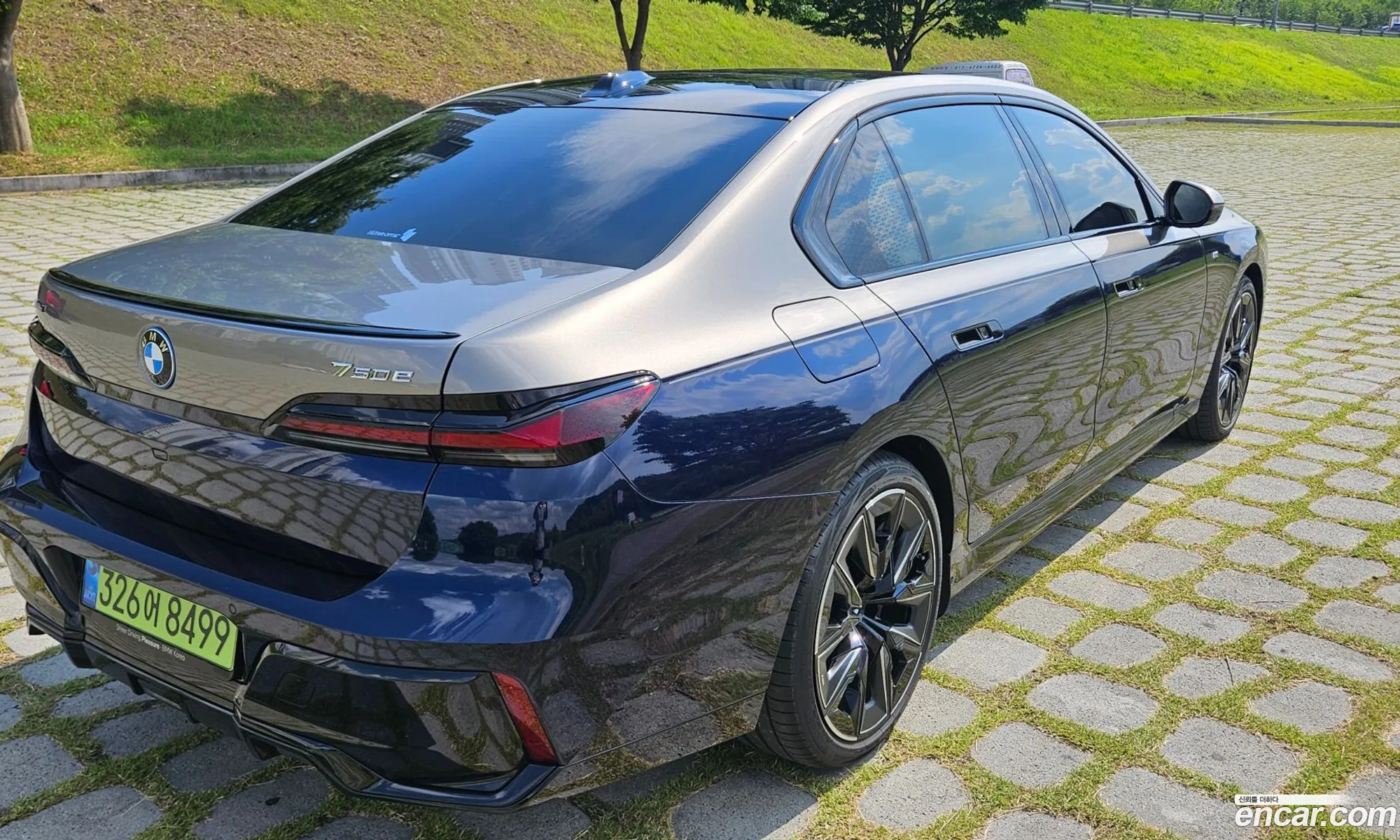 BMW 7 Series 2025 — 18