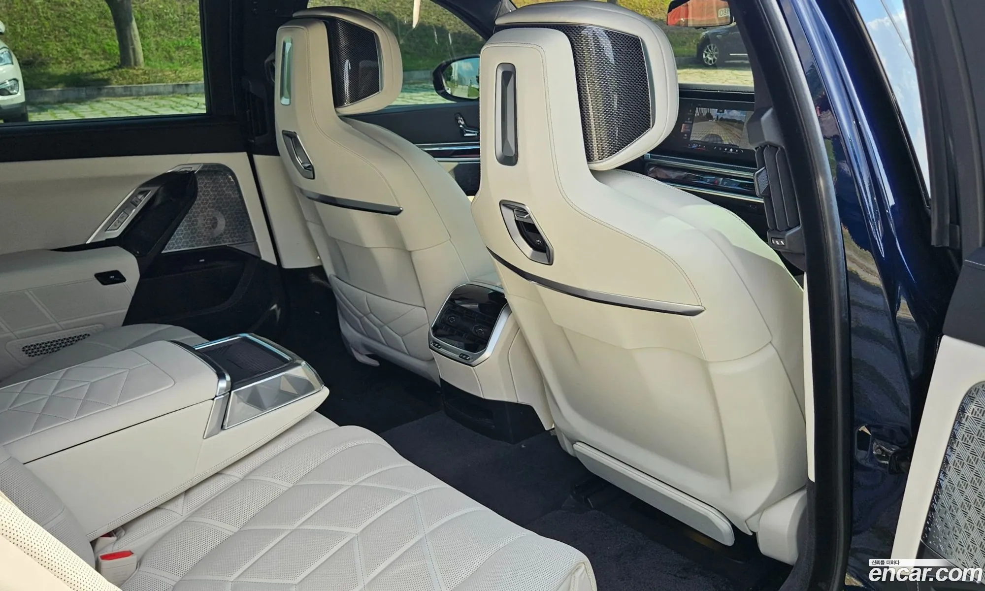 BMW 7 Series 2025 — 9